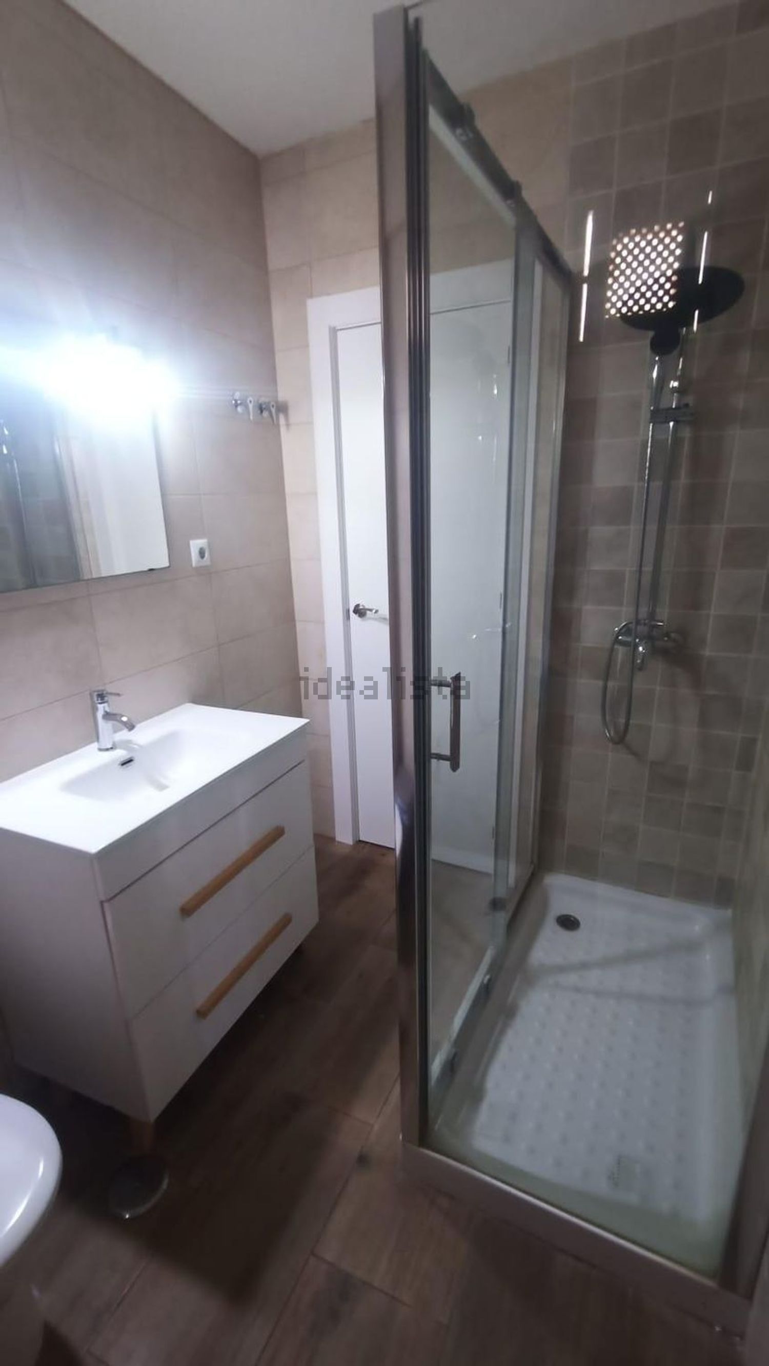 Wohnung 105 m² in Granada