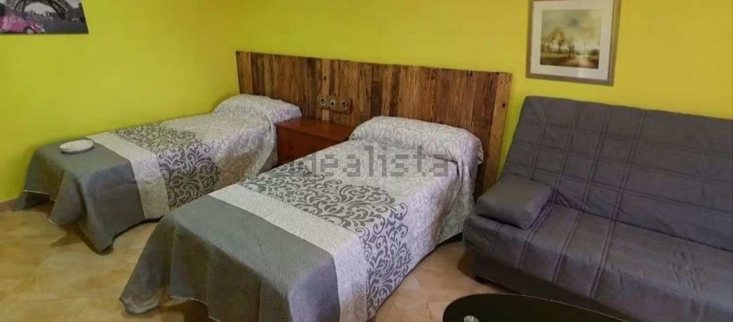 Habitació de lloguer, Cortes de Baza