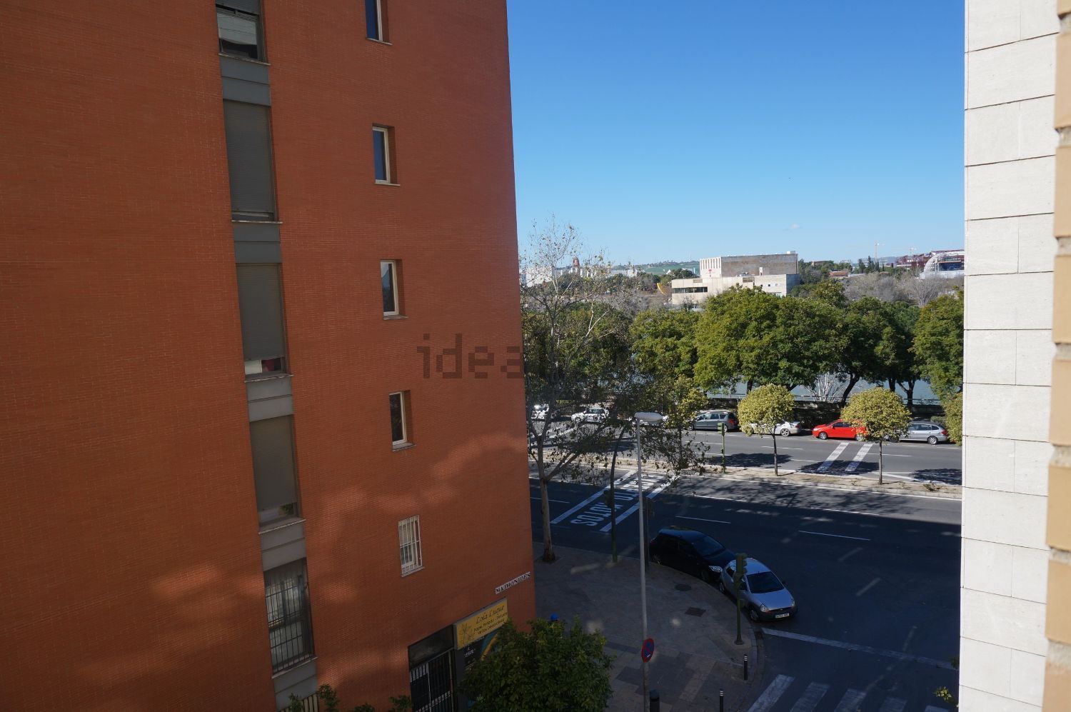 Flat 107 m² in Seville