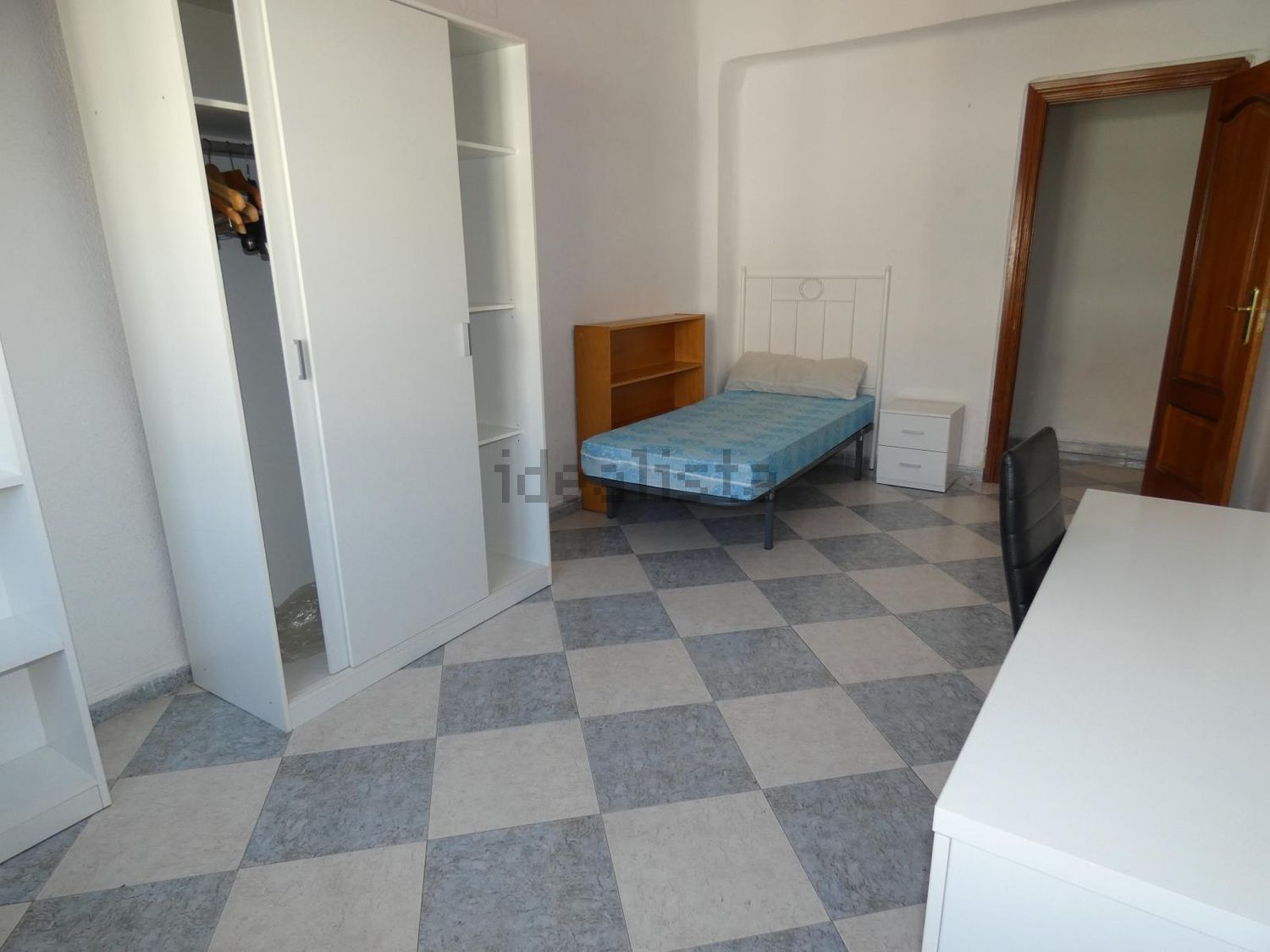 Piso de 100 m² en Granada