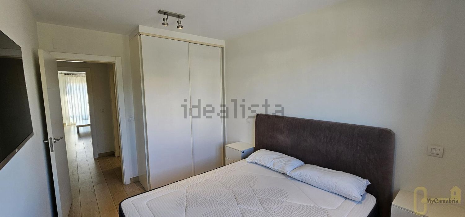 Flat 77 m² in Santander
