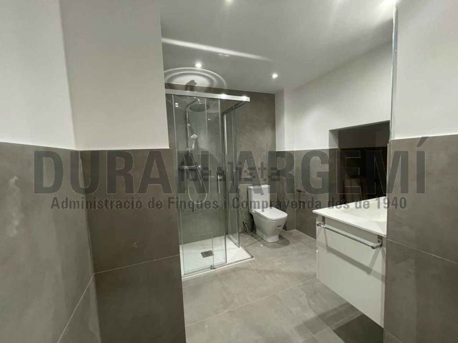 Pis de 56 m² a Terrassa