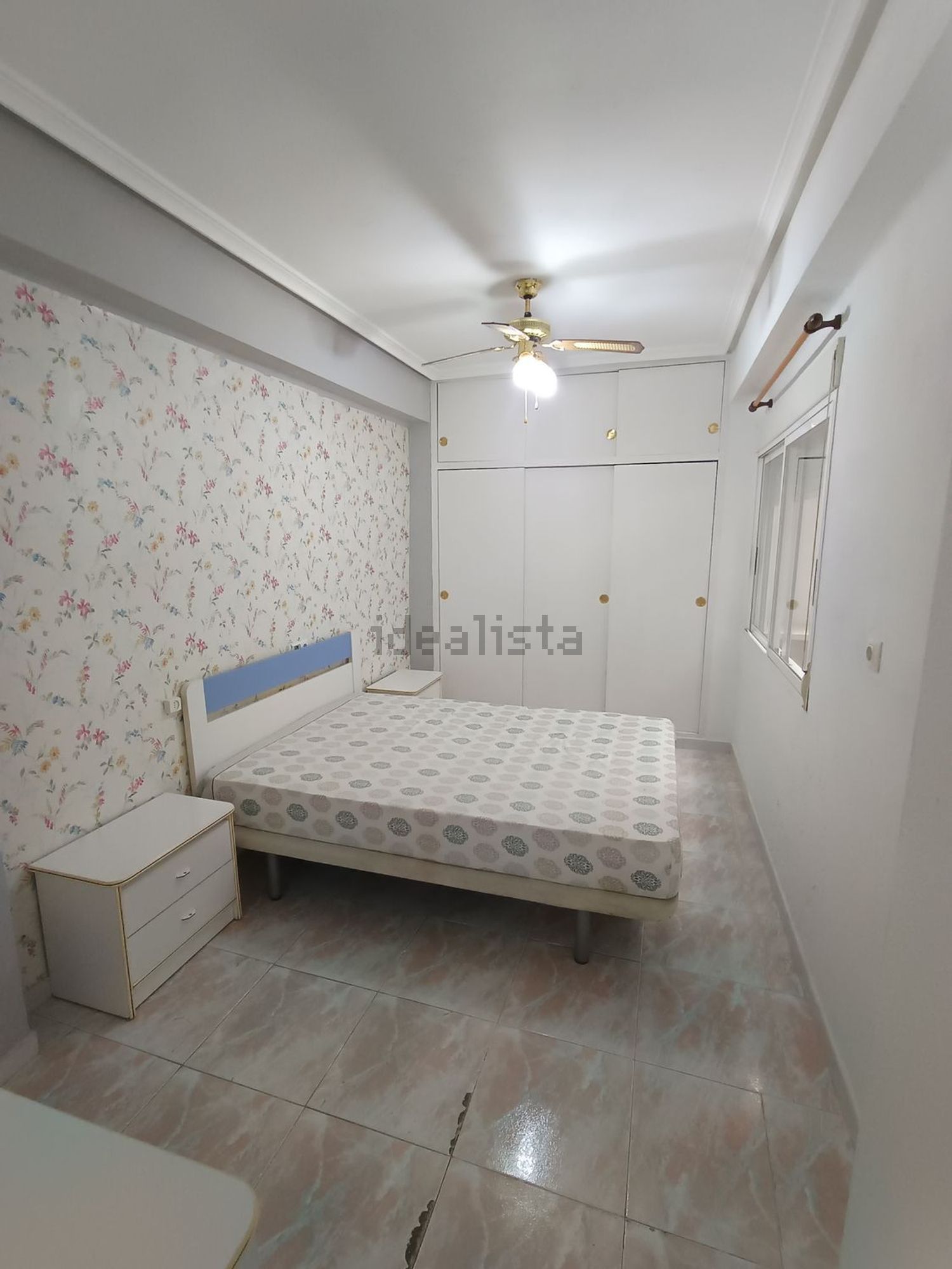 Flat 101 m² in Elda