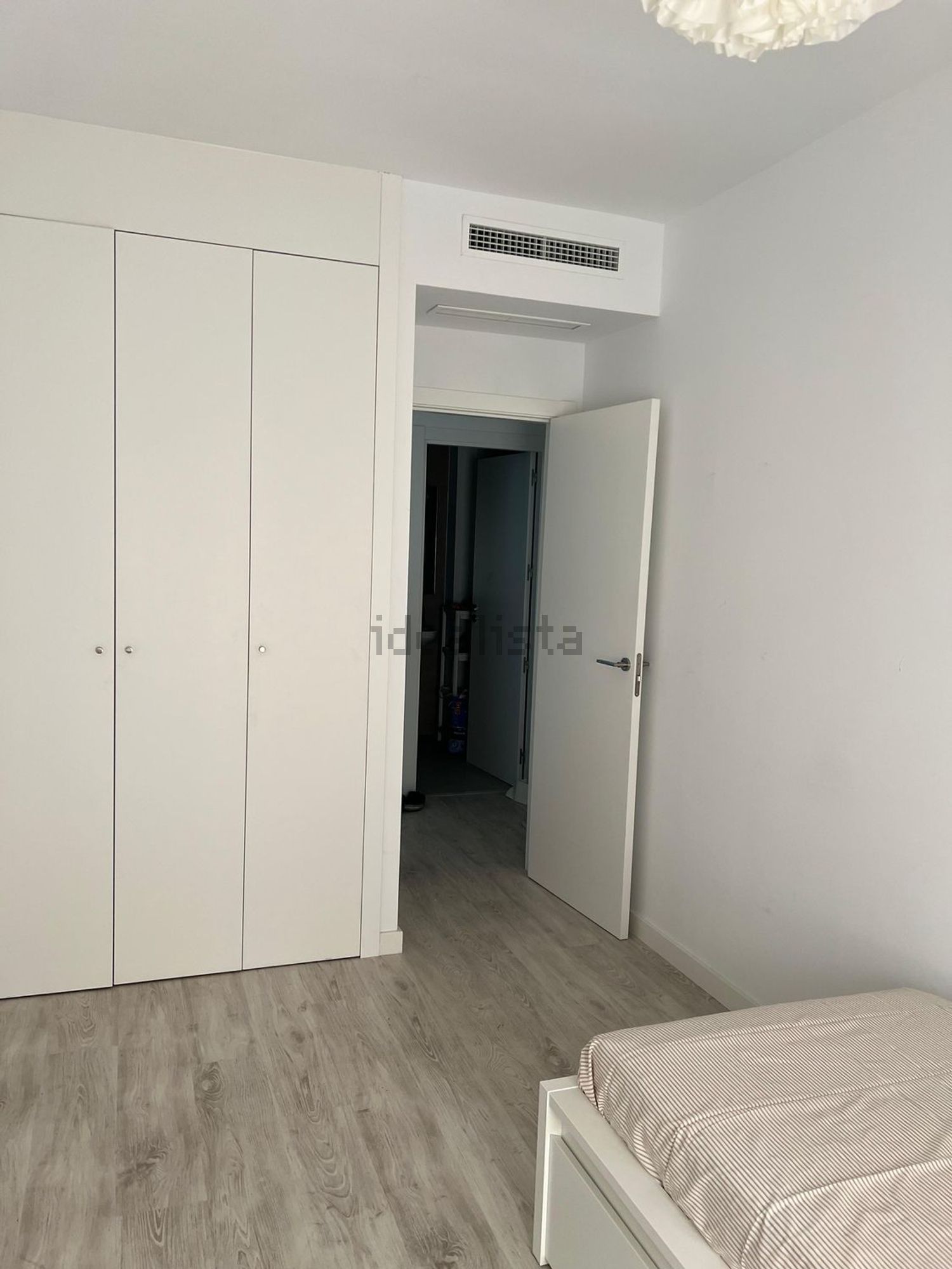 Habitació de lloguer, Camas