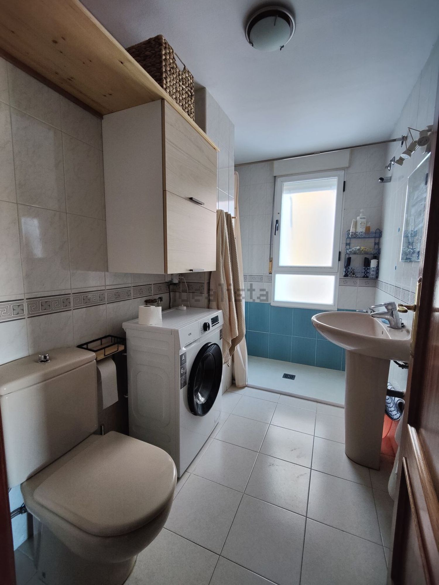 Room for rent, Zamora