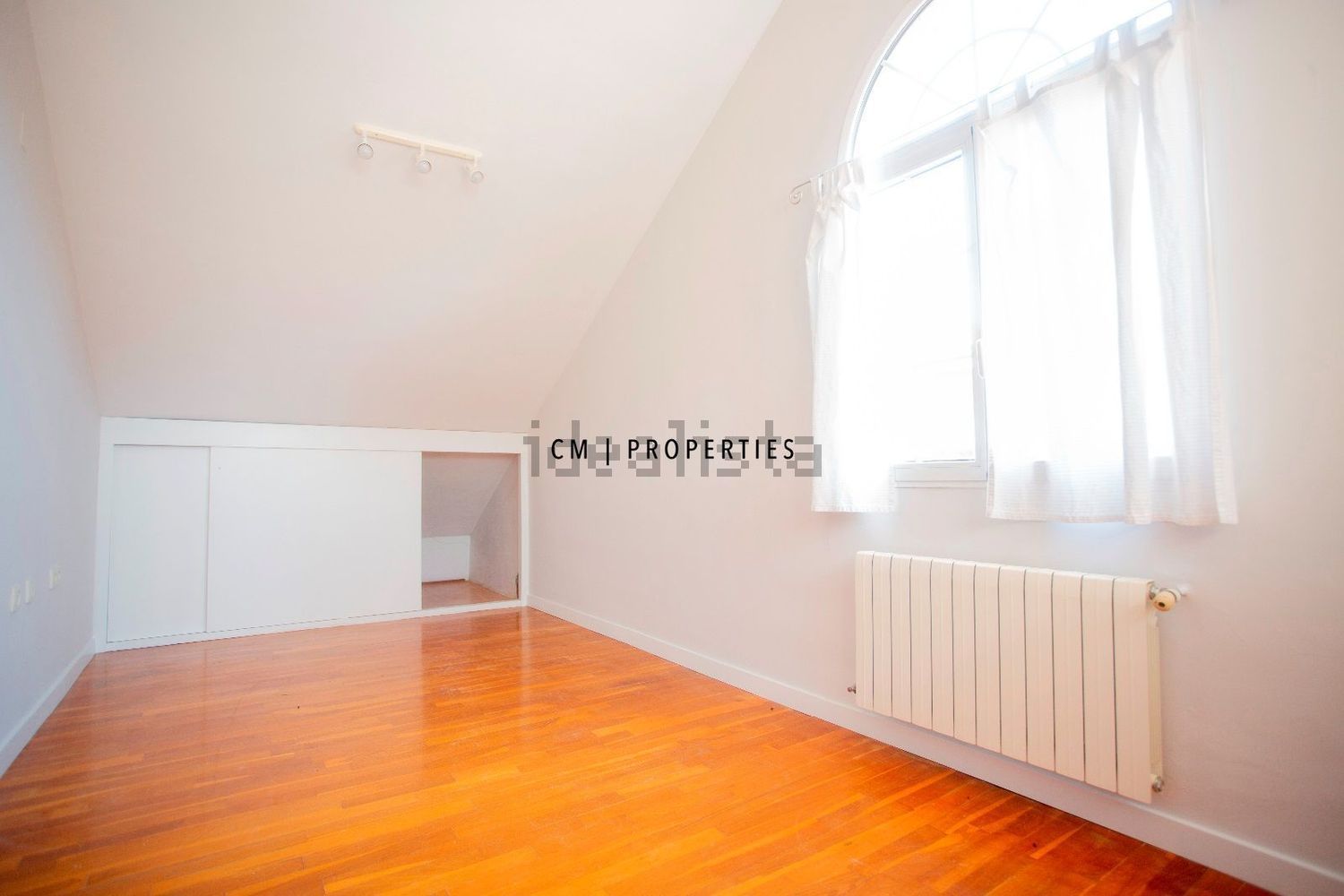 Casa de 239 m² a Paterna