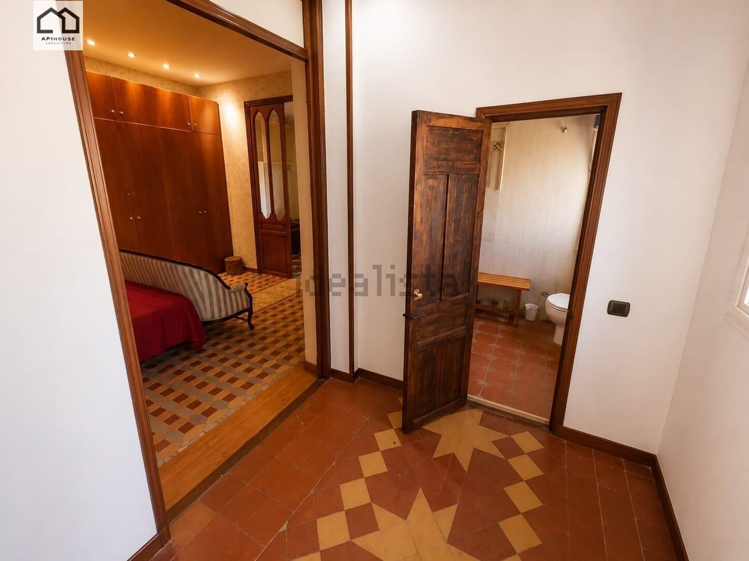Flat 115 m² in Sax