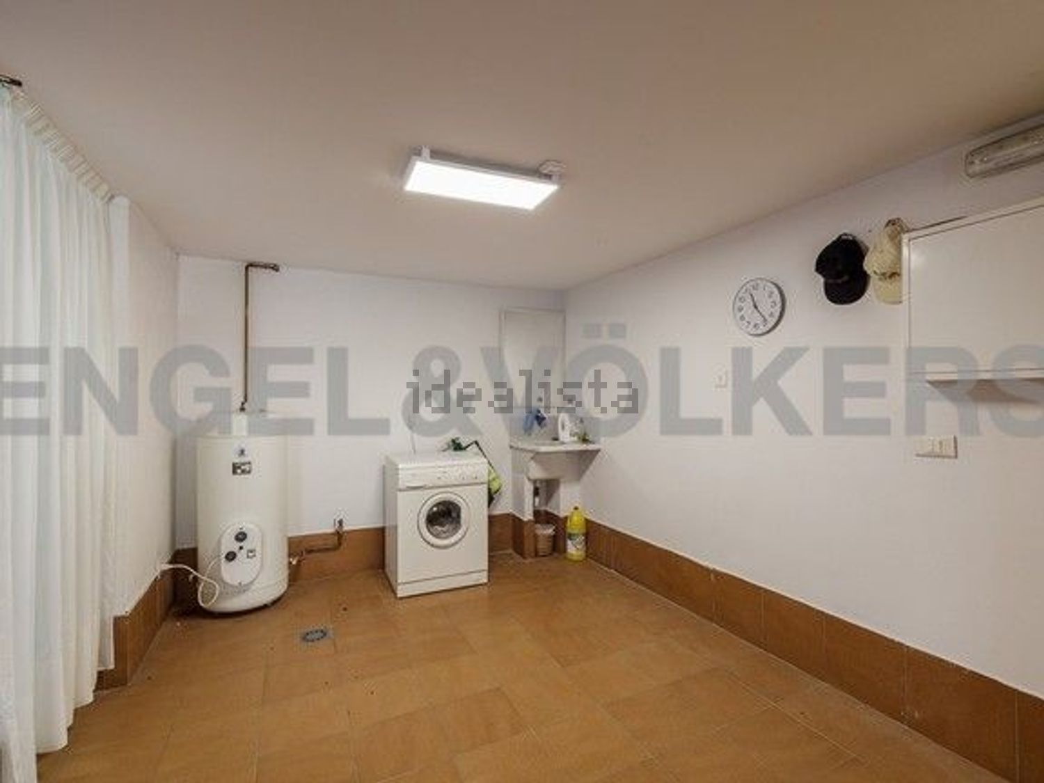 House 300 m² in Baiona