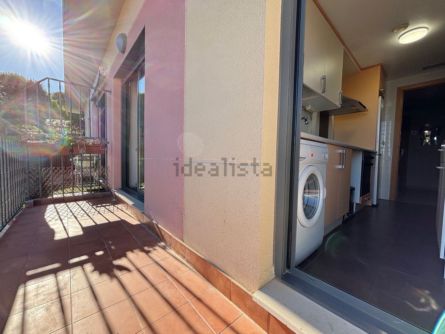Flat 94 m² in Cadrete