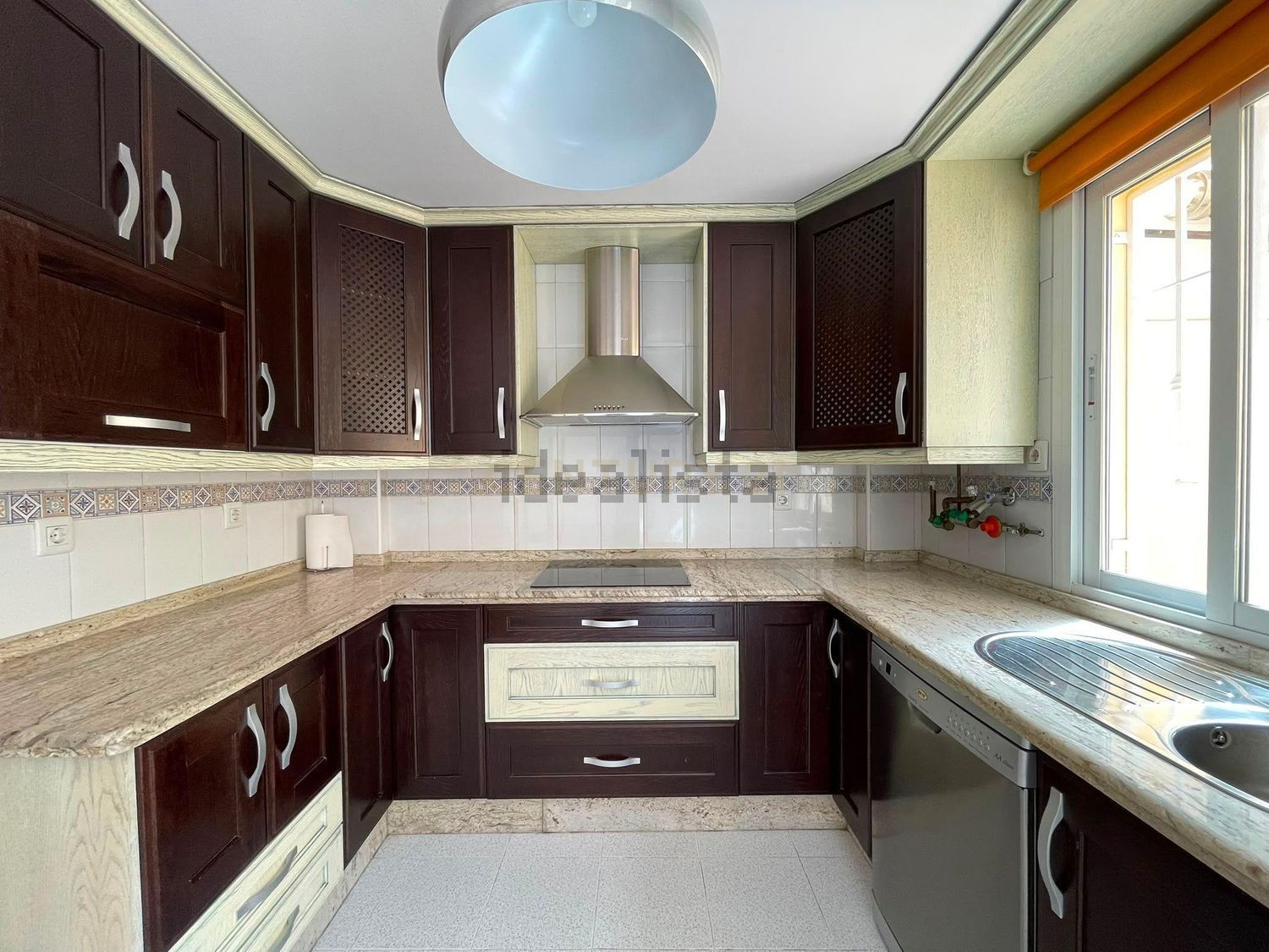 Casa de 219 m² en Armilla