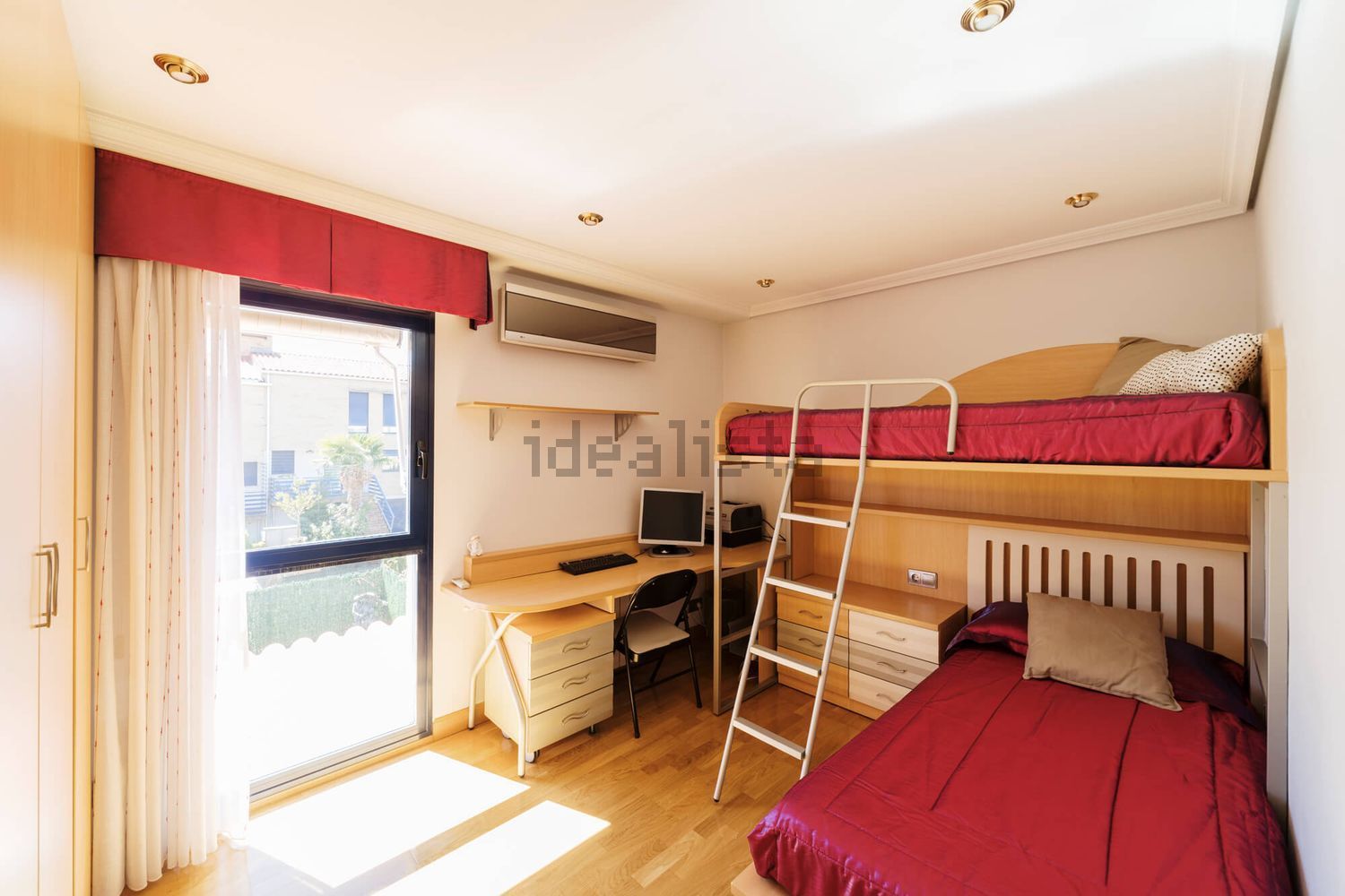 Будинок 206 м² у Pamplona / Iruña