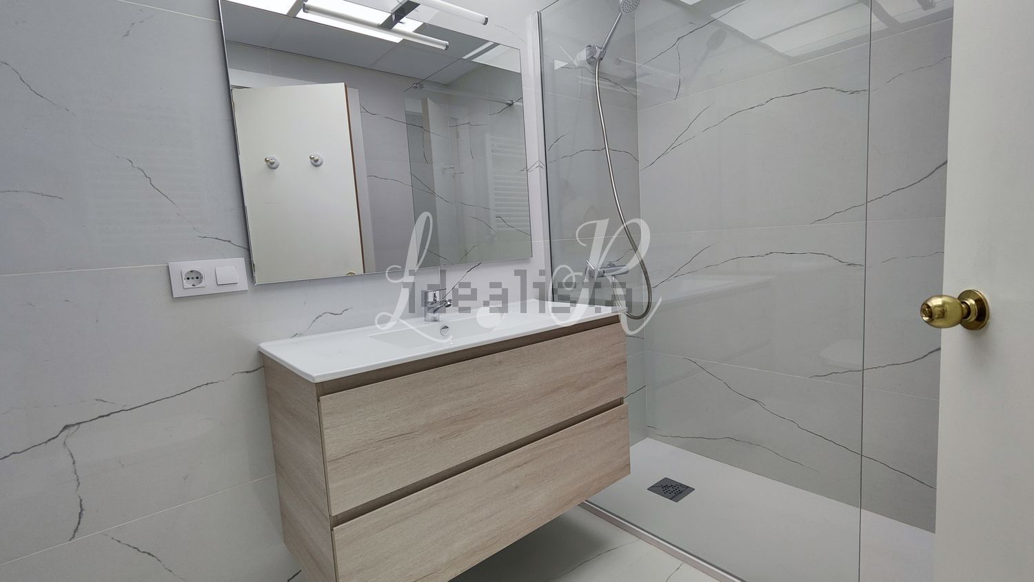 Wohnung 195 m² in Madrid