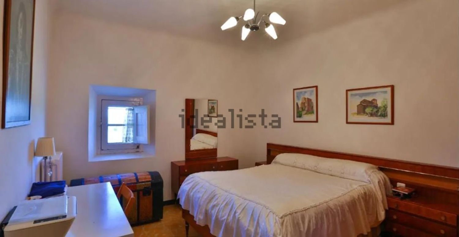 Casa de 450 m² a Sant Pere Sallavinera