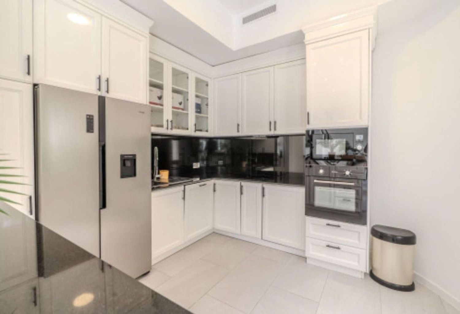 Haus 350 m² in Marbella
