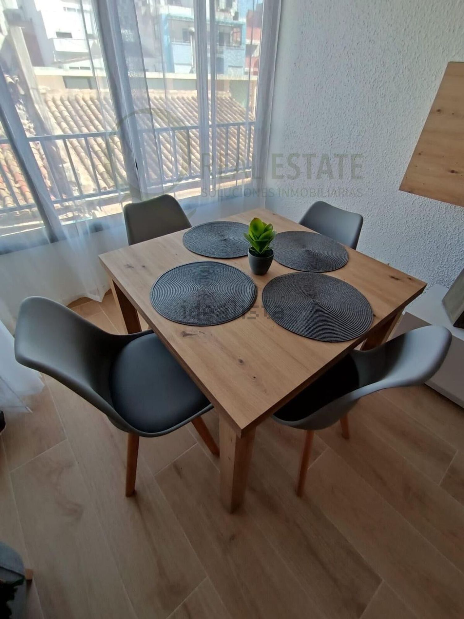 Wohnung 64 m² in Alicante