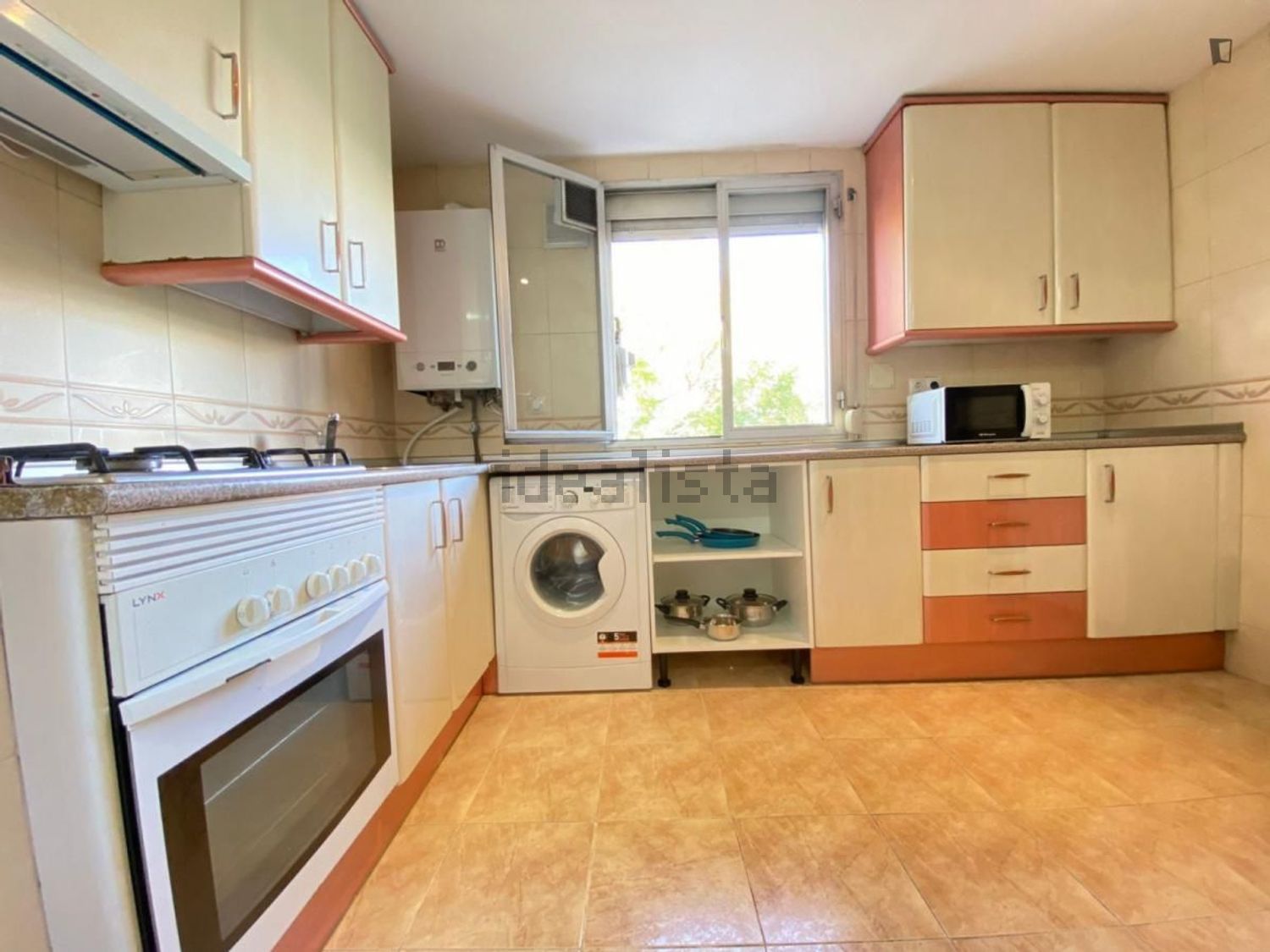 Habitación 105 m², Madrid