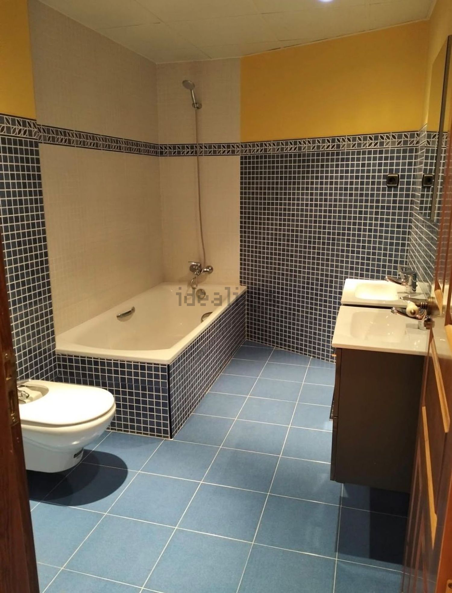 Piso de 150 m² en Épila
