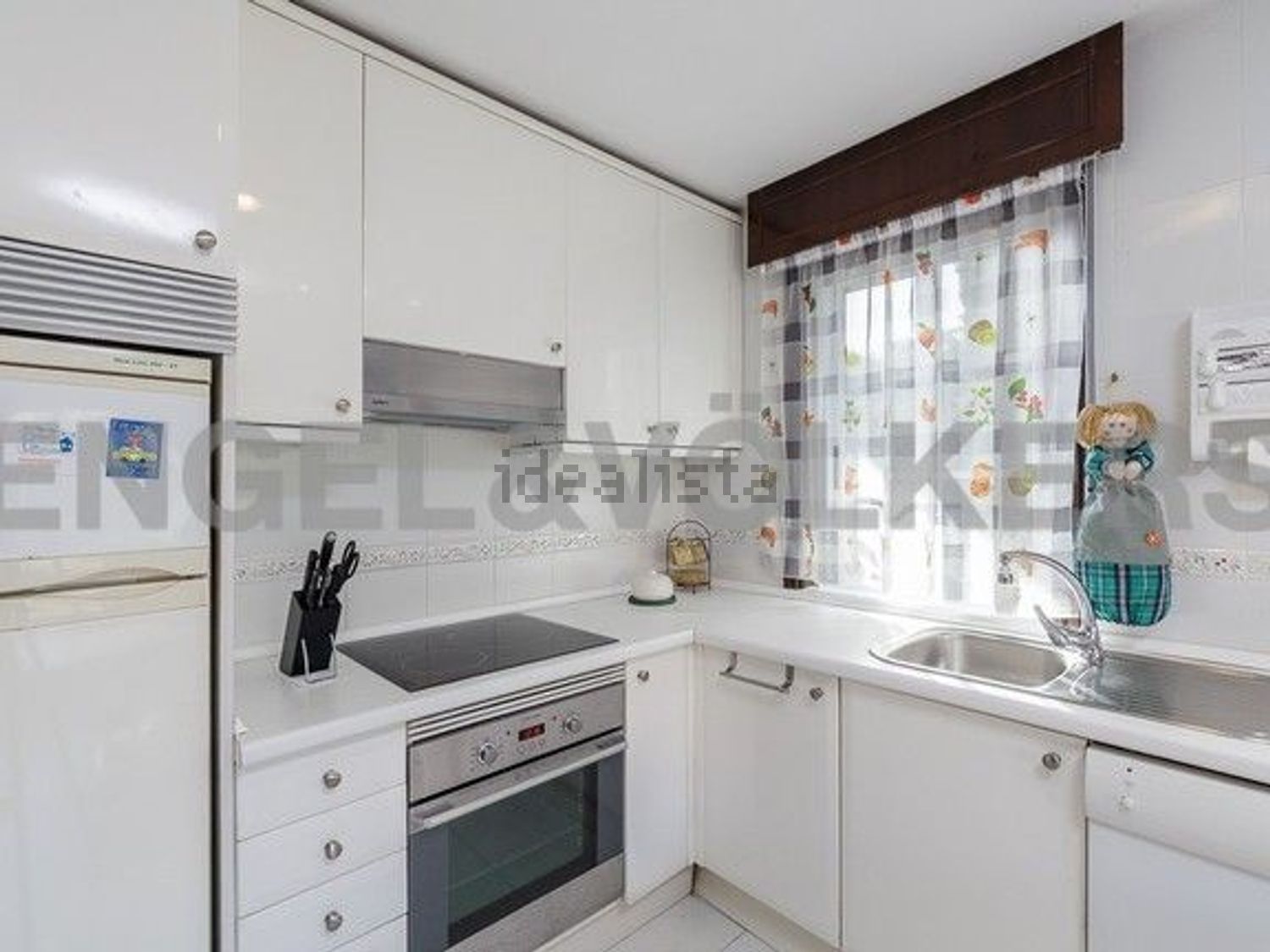 House 300 m² in Baiona