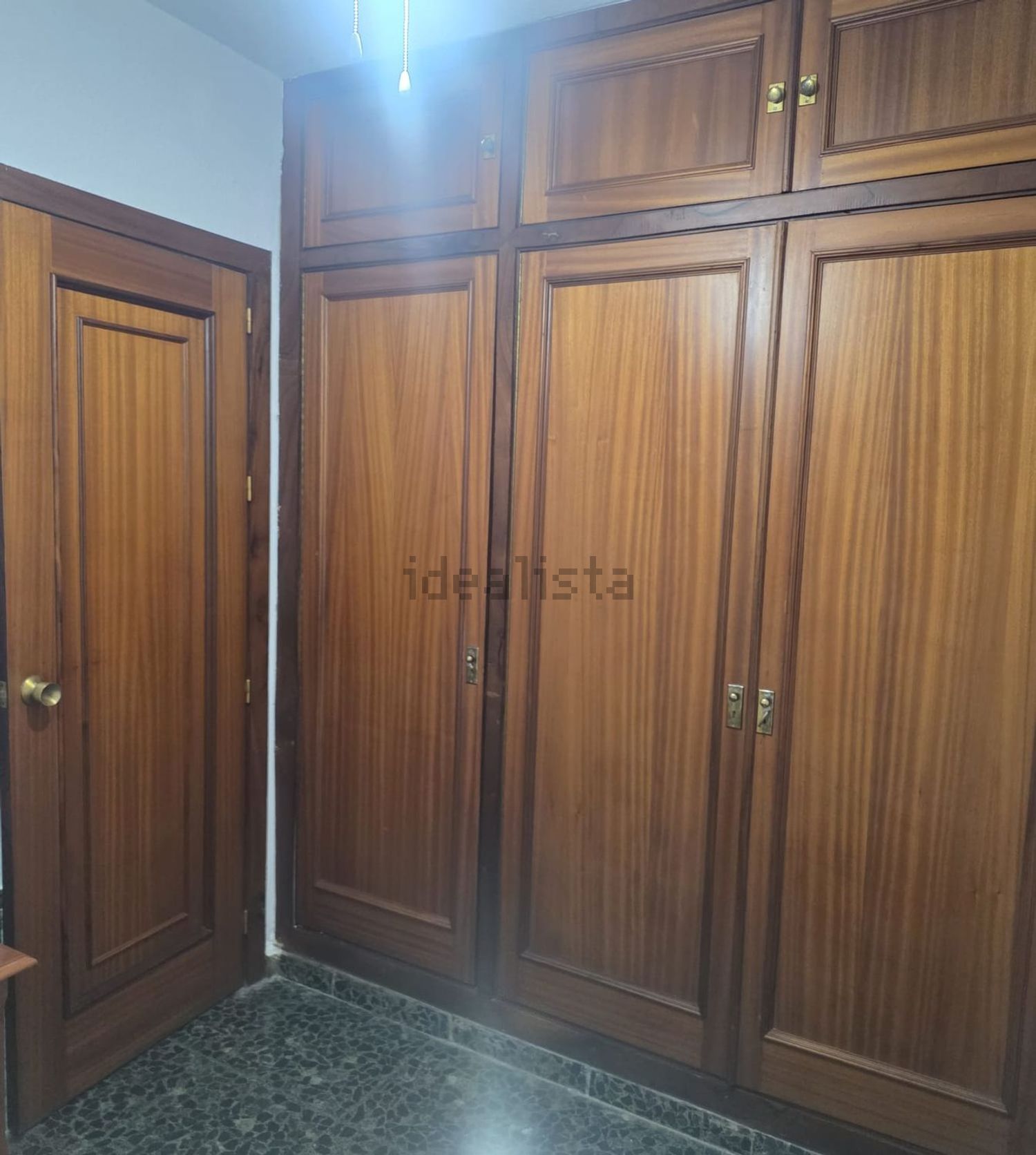 Pis de 75 m² a Còrdova