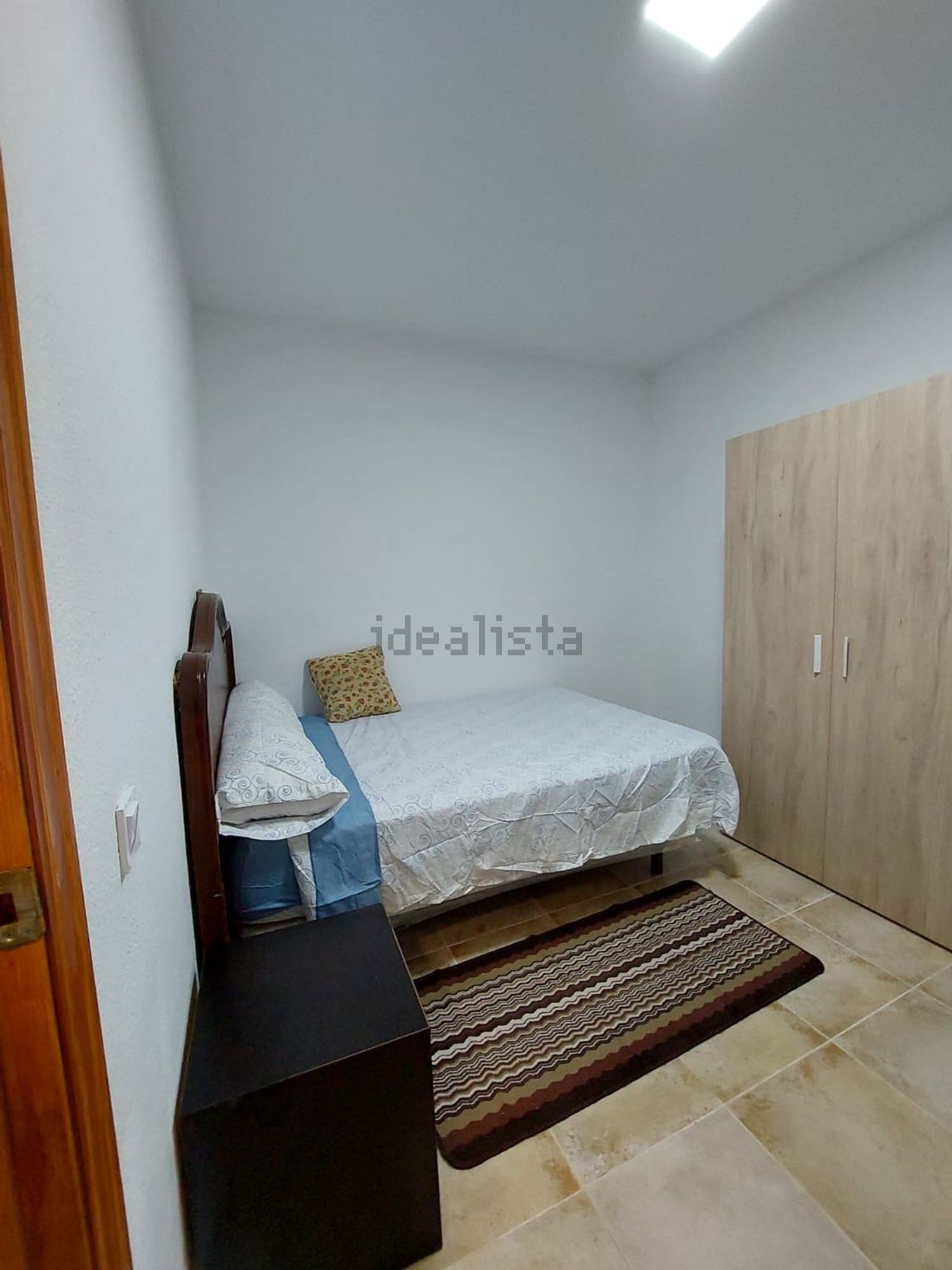 Habitació de lloguer, Vera