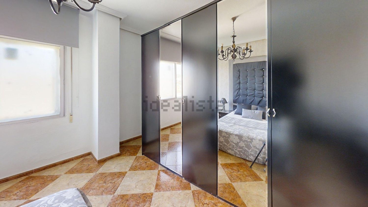 Piso de 105 m² en Bailén