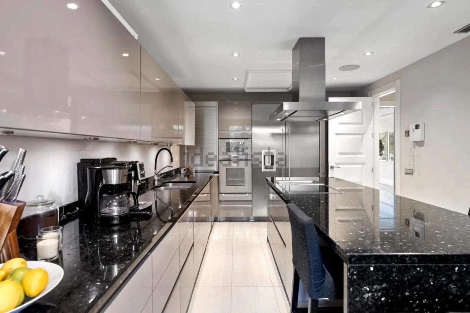 Haus 604 m² in Marbella