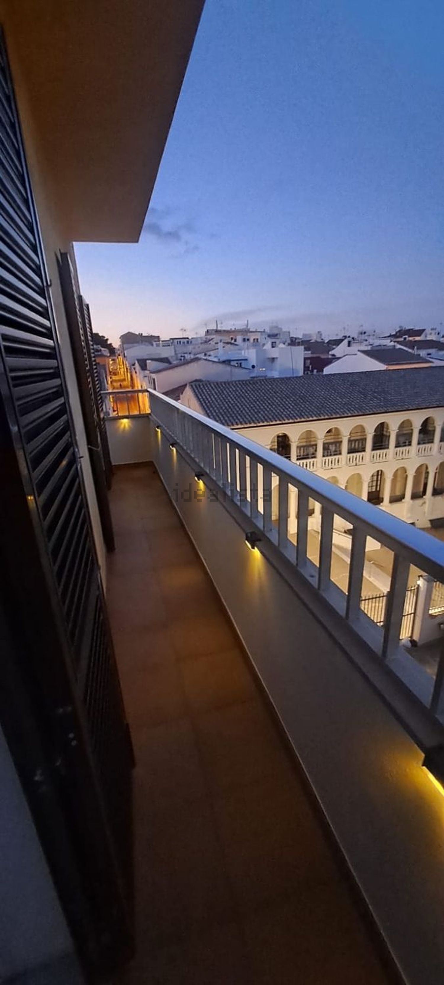 Habitació de lloguer, Maó