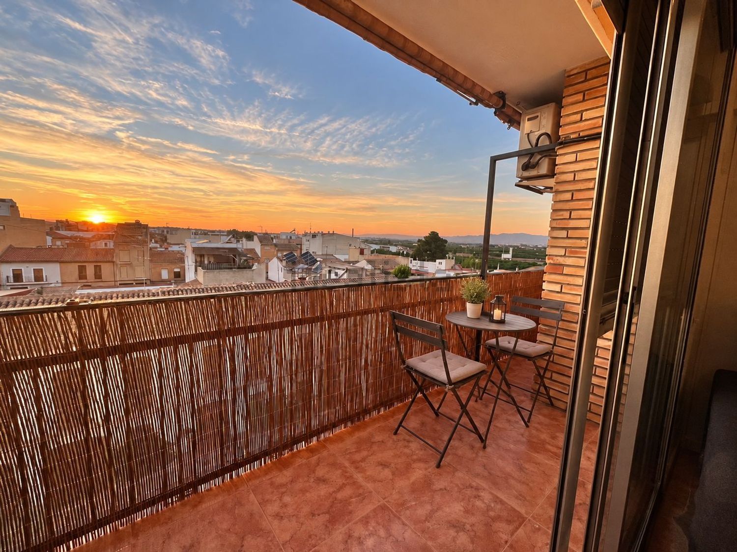 Wohnung 76 m² in Vinalesa
