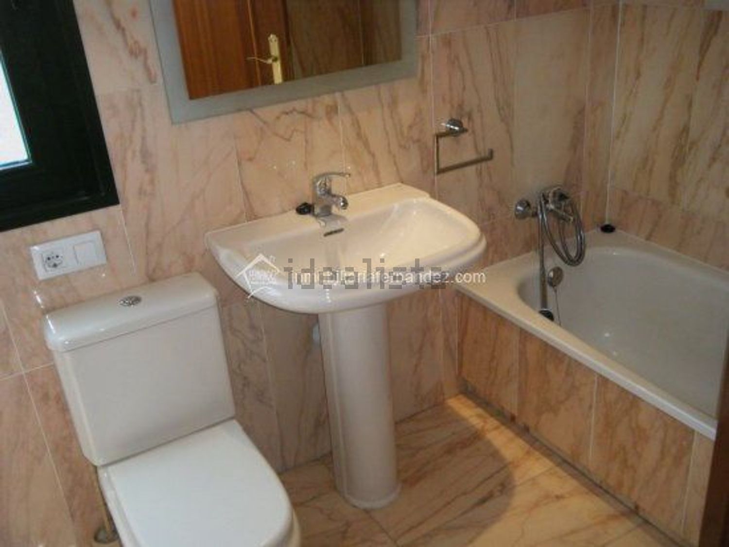 Квартира 80 м² у Cáceres
