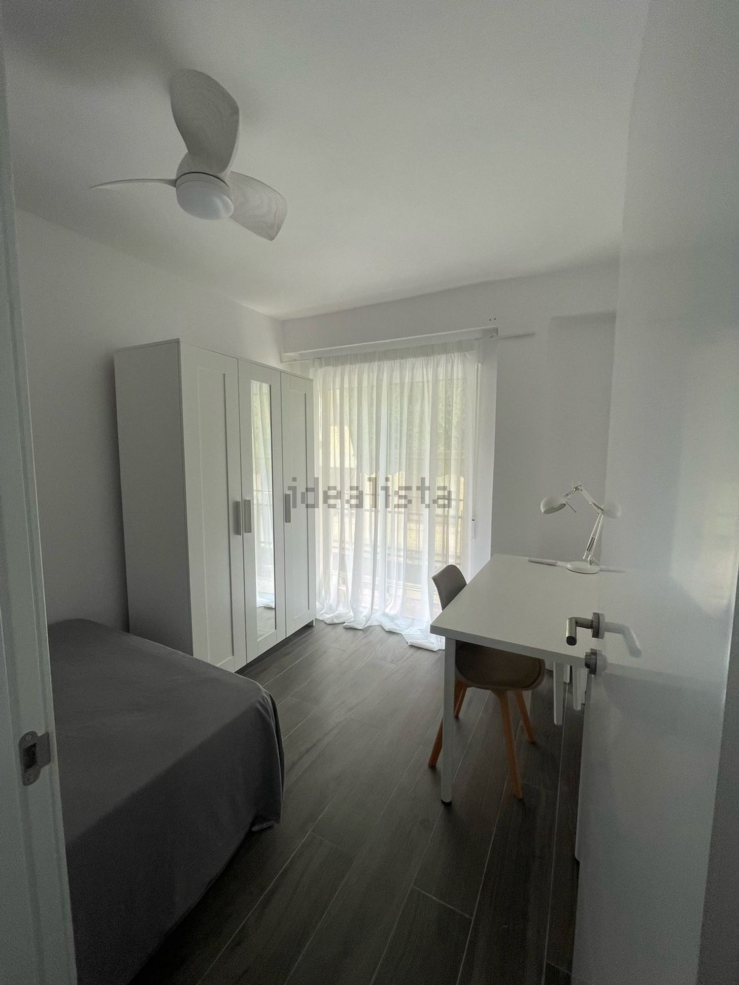 Chambre à louer, Valence