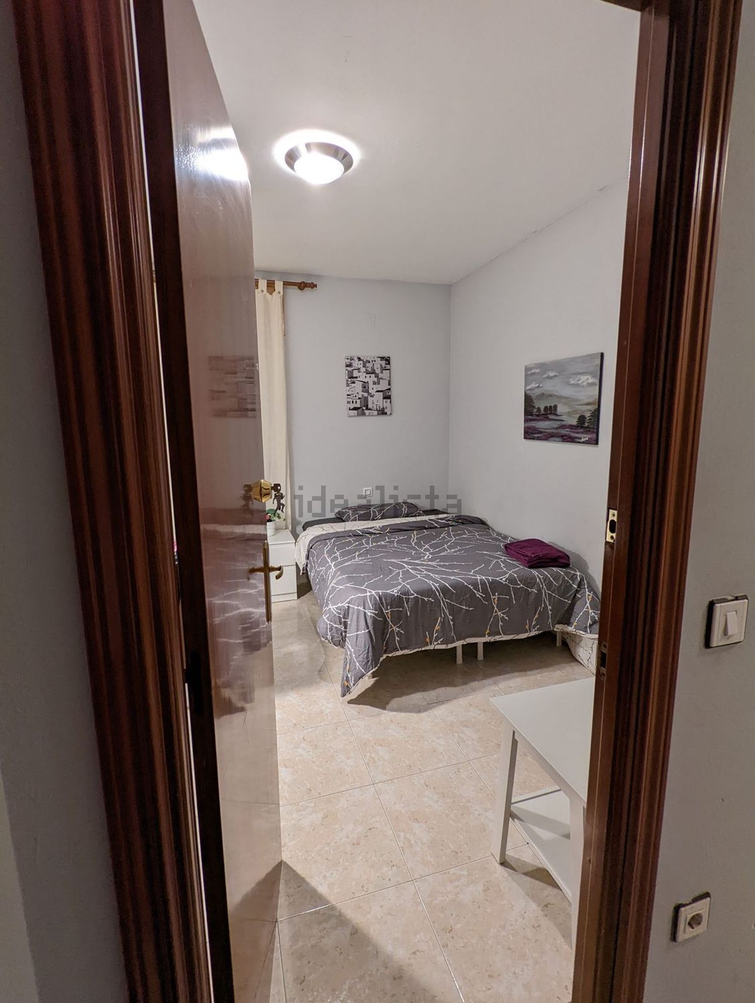 Habitació de lloguer, Montsó