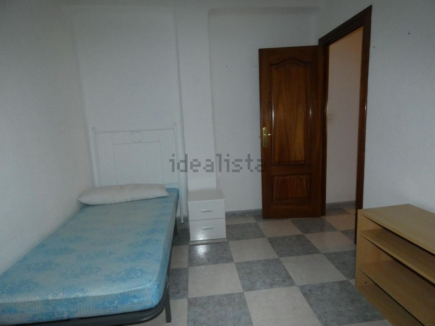Piso de 100 m² en Granada