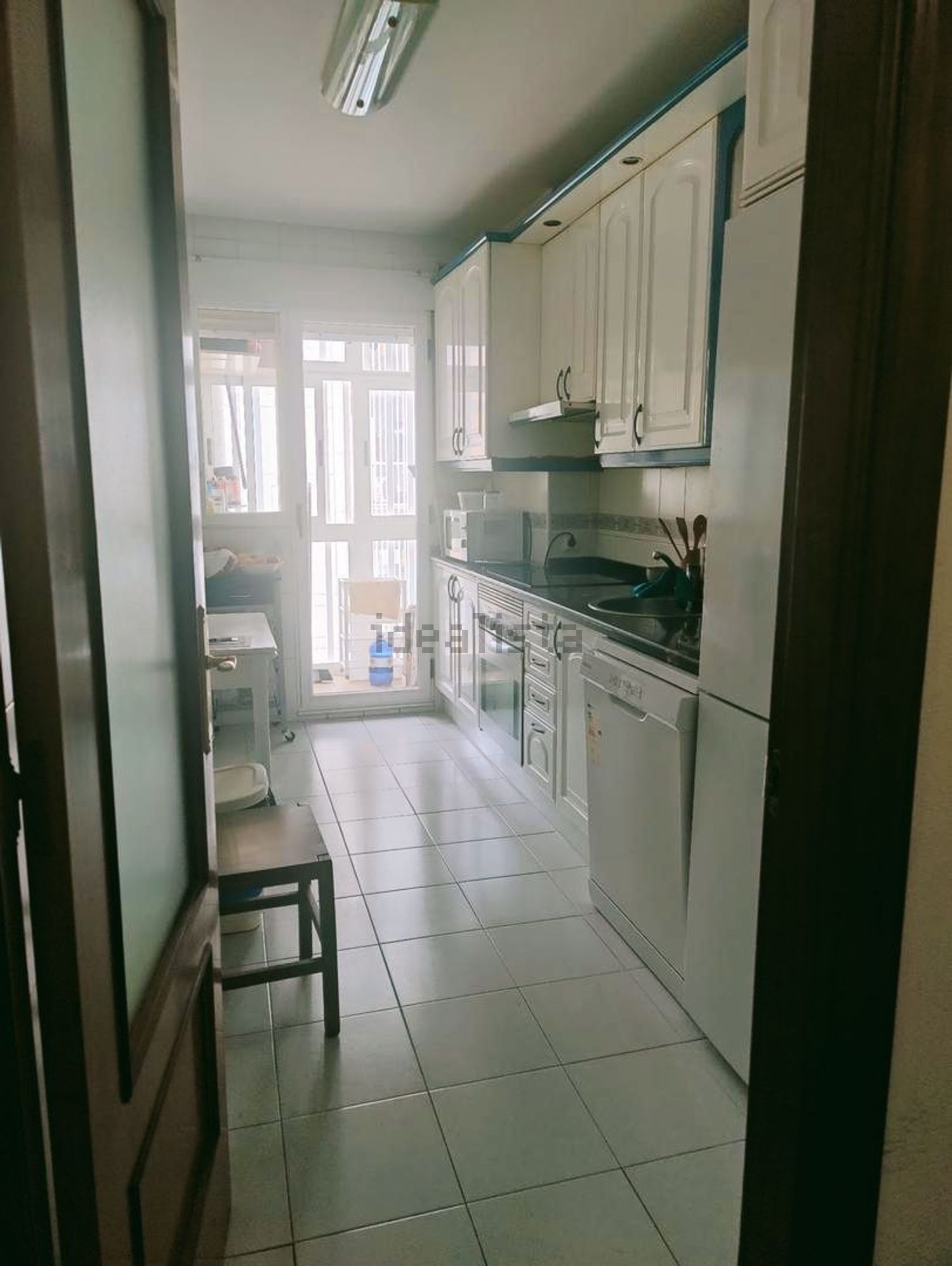 Room for rent, Zamora