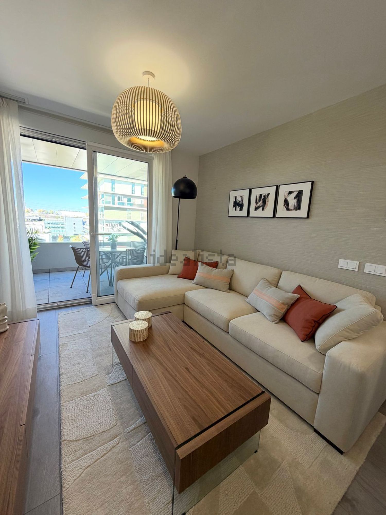 Wohnung 93 m² in Madrid