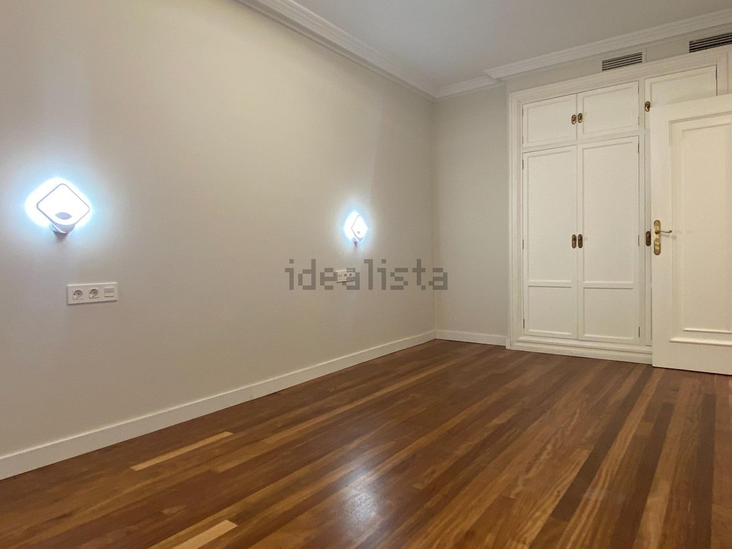 Piso de 150 m² en Granada