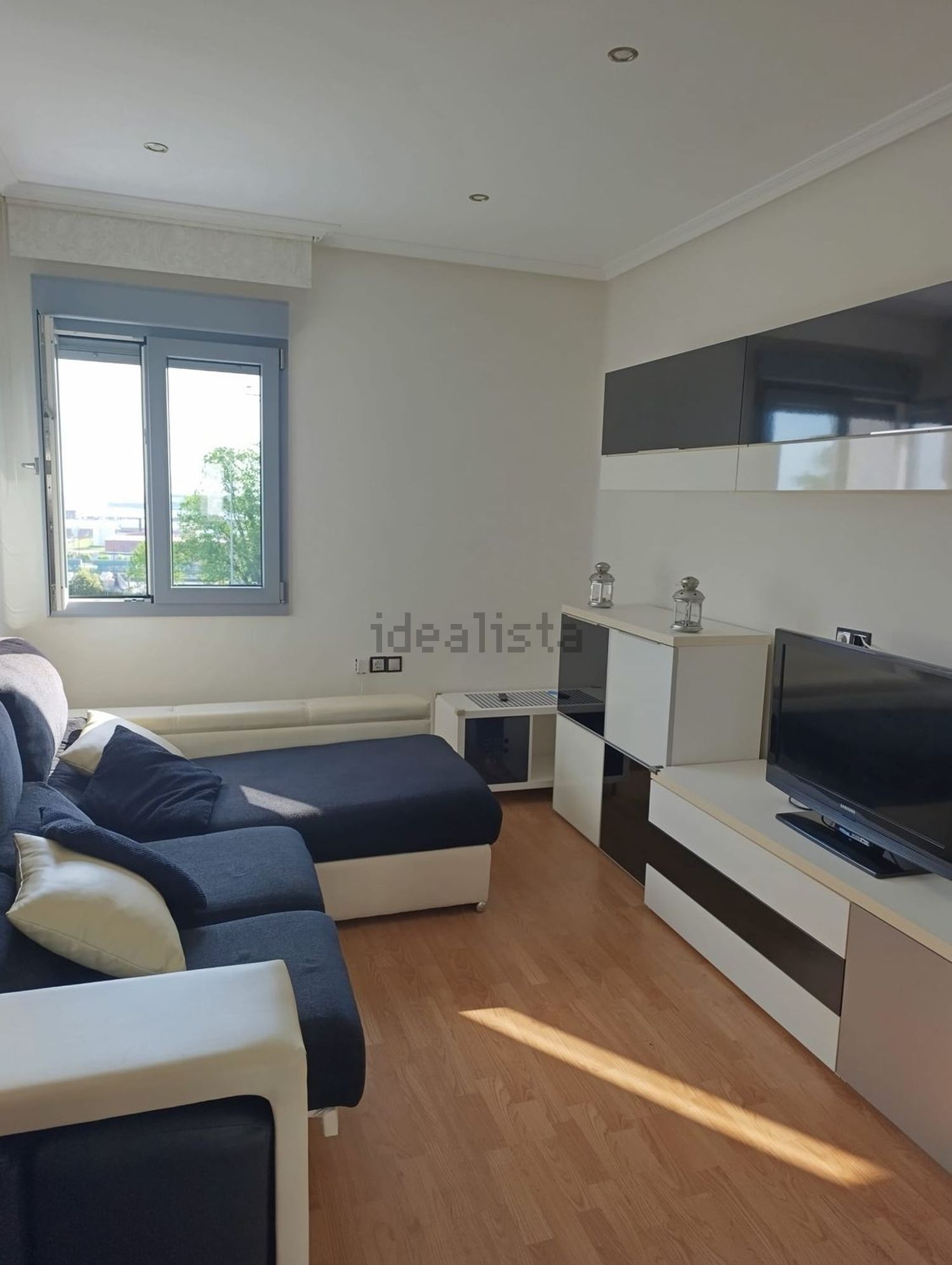 Flat 49 m² in Gijón / Xixón