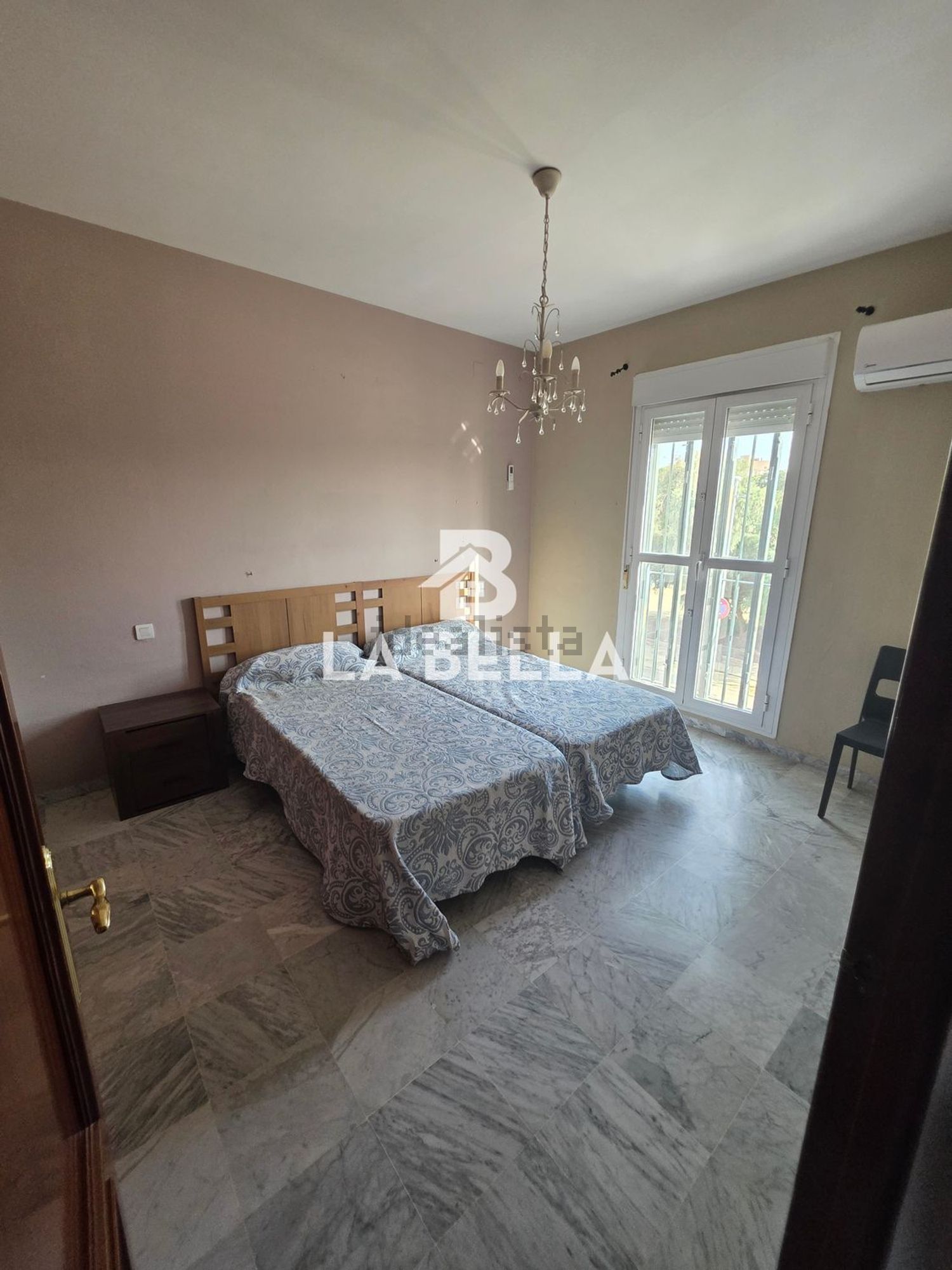Casa de 122 m² en Sevilla
