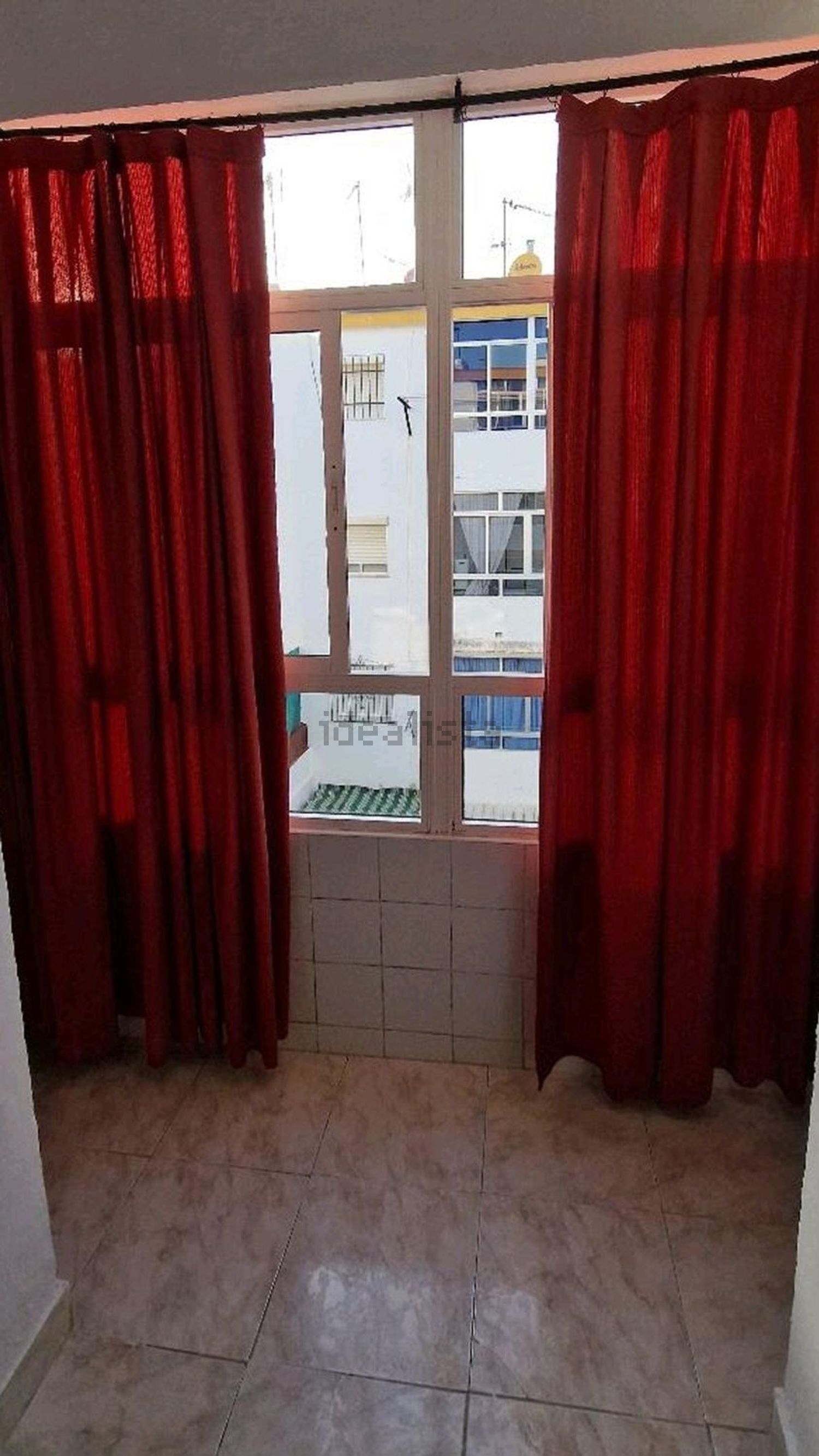 Piso de 65 m² en Carmona
