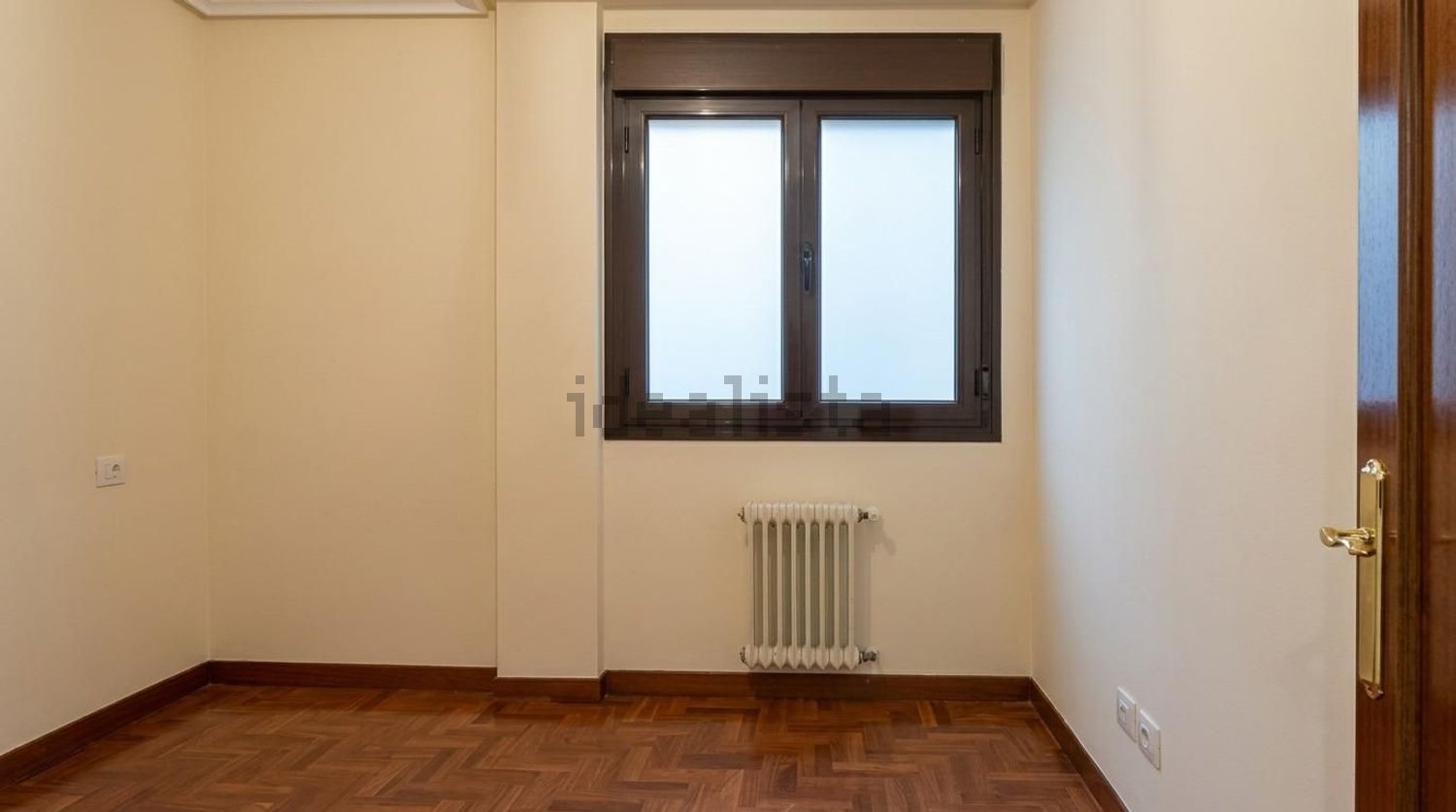 Wohnung 85 m² in Oviedo