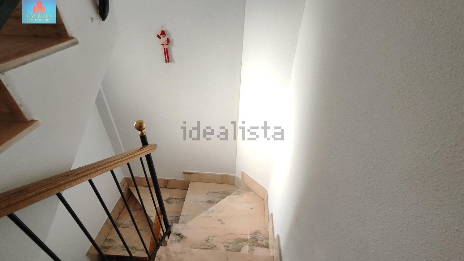 Casa de 200 m² en Ávila