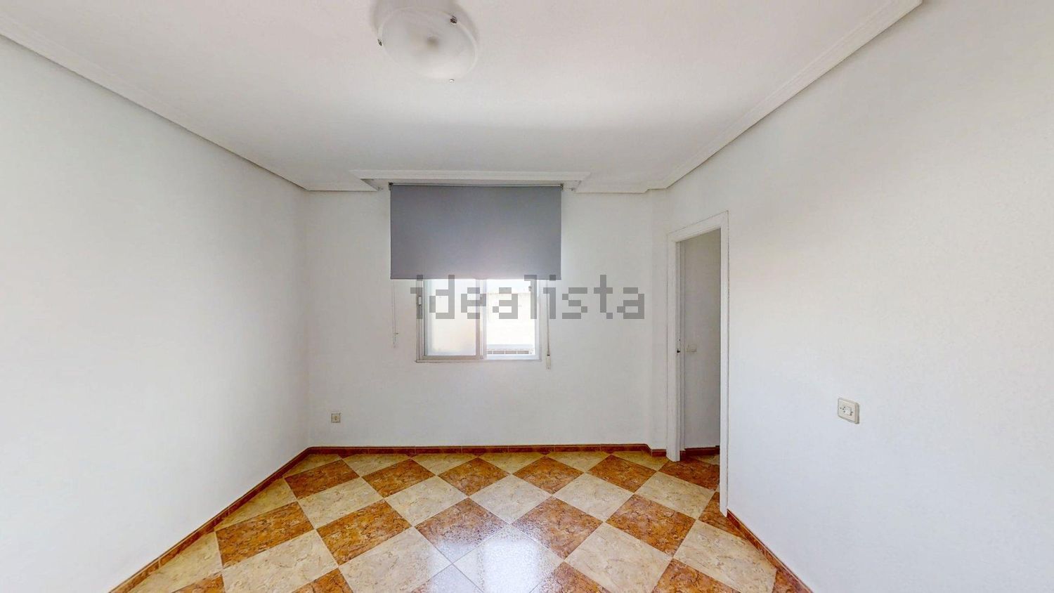 Piso de 105 m² en Bailén