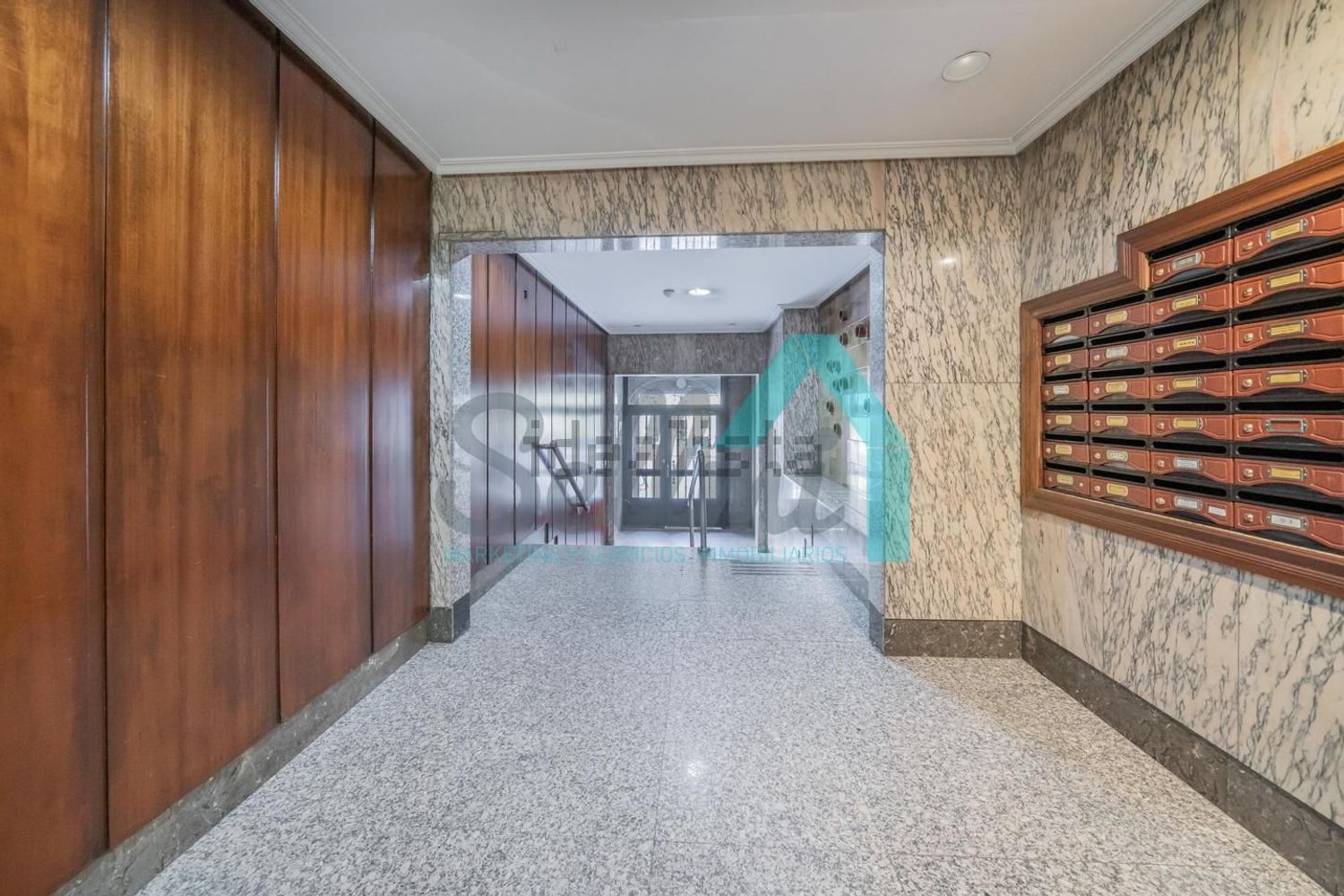 Piso de 114 m² en Oviedo