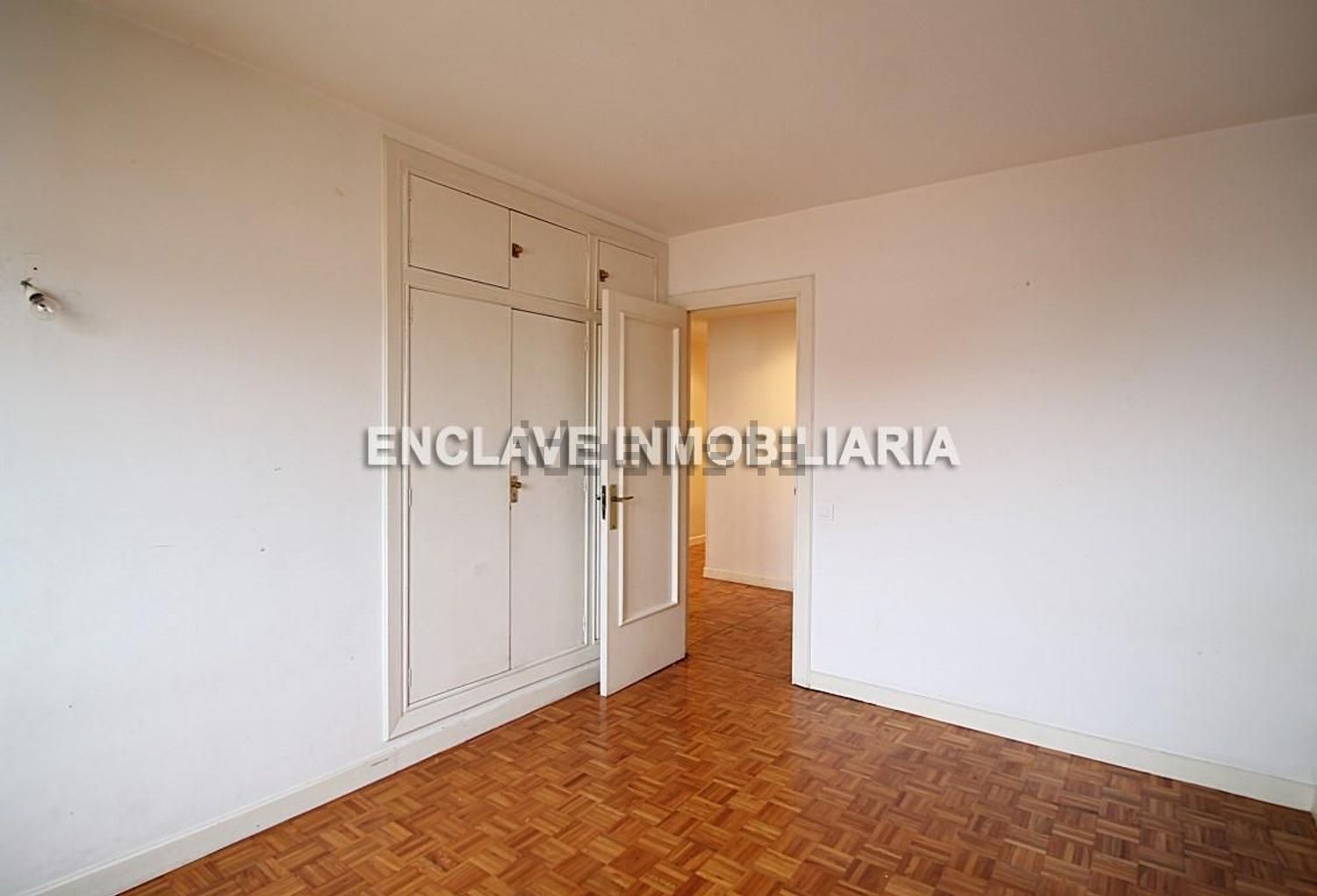 Pis de 230 m² a Oviedo
