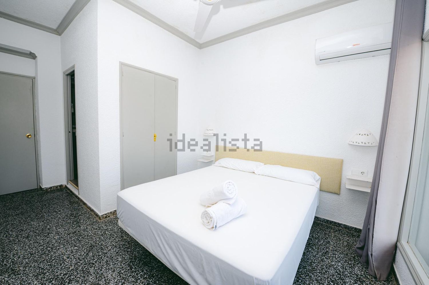 Habitació de lloguer, Santa Eulària des Riu