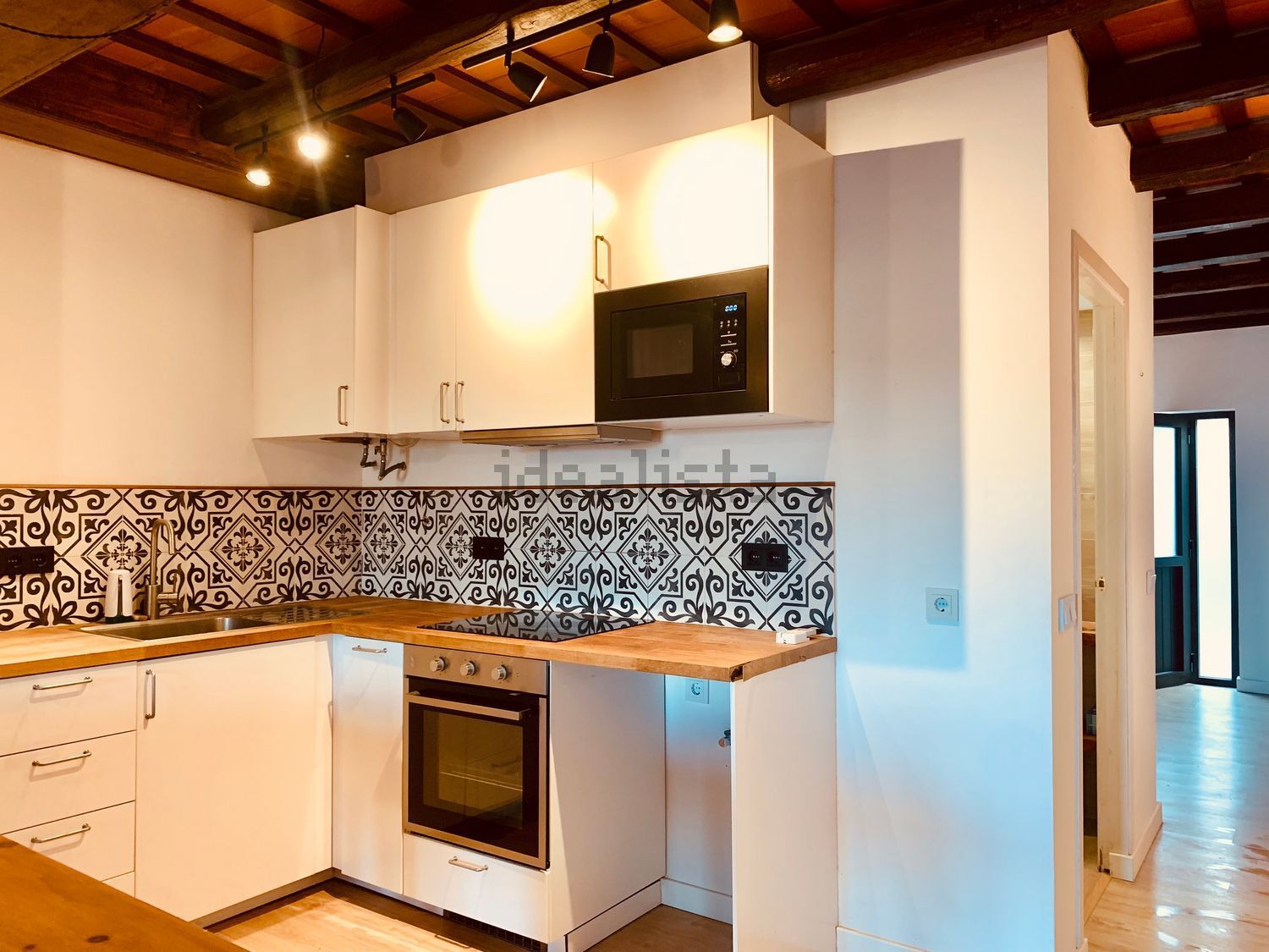 Casa de 85 m² en Saus, Camallera i Llampaies