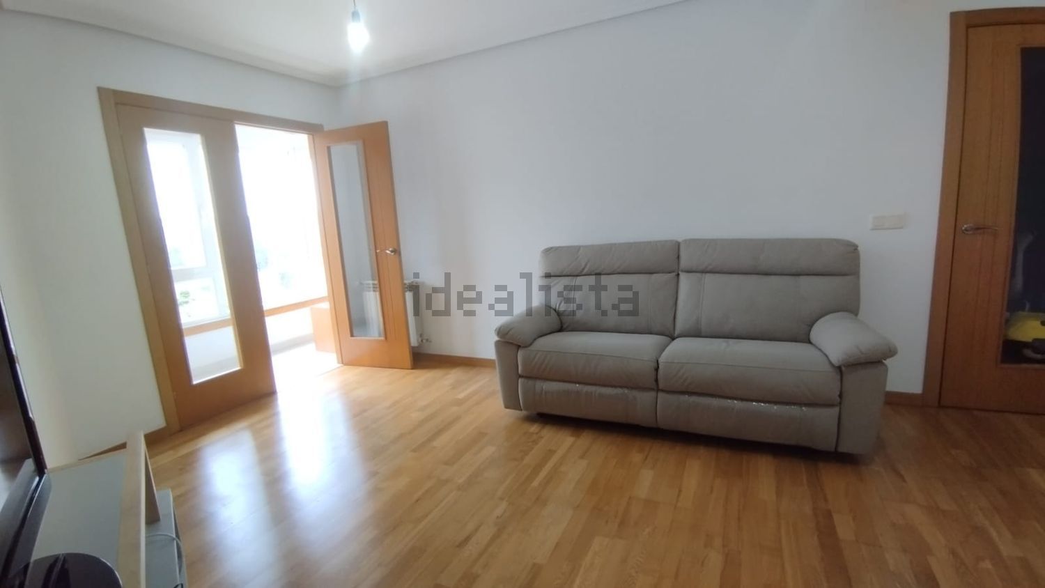 Habitació de lloguer, San Cibrao das Viñas