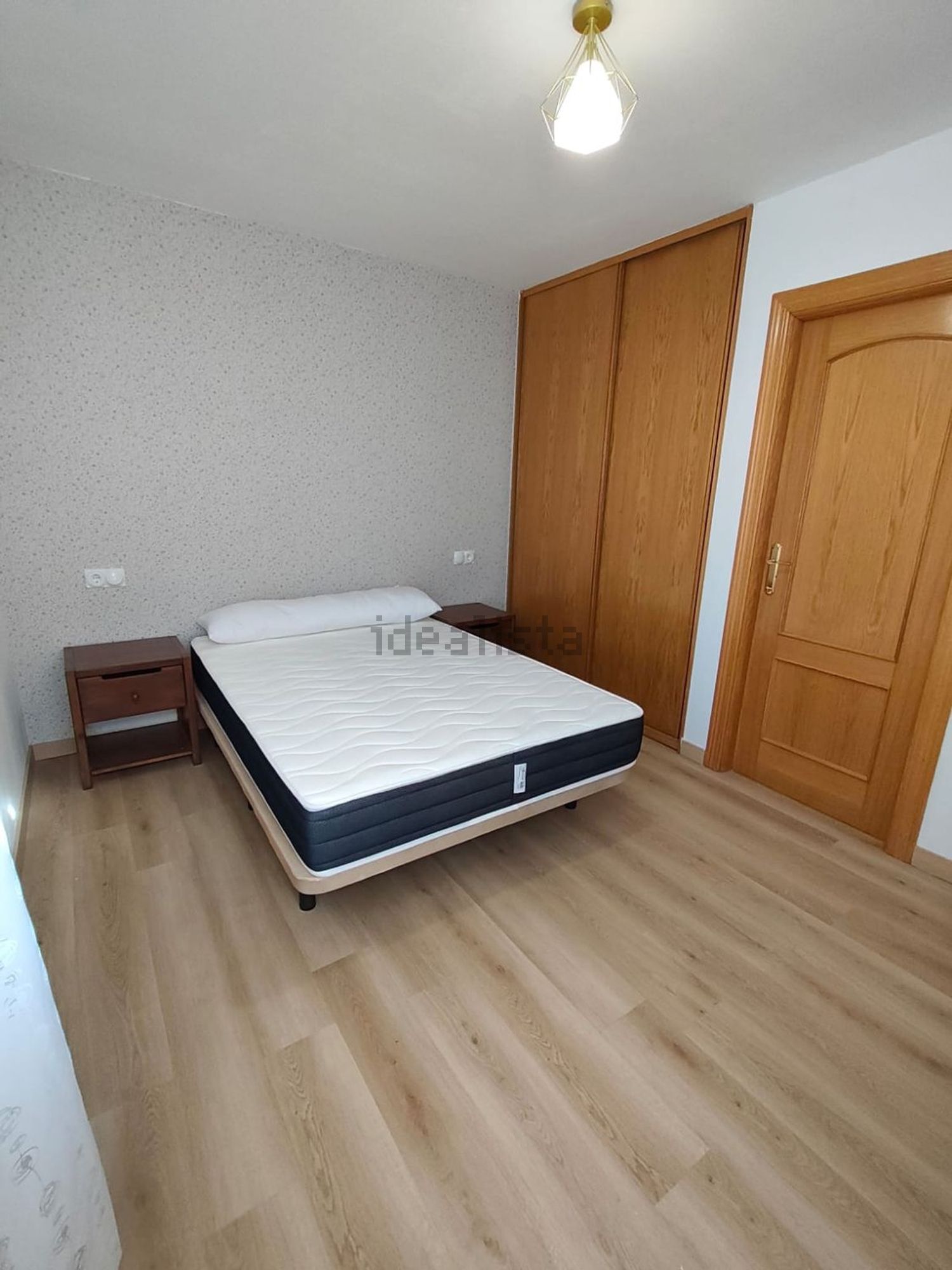 Chambre à louer, León