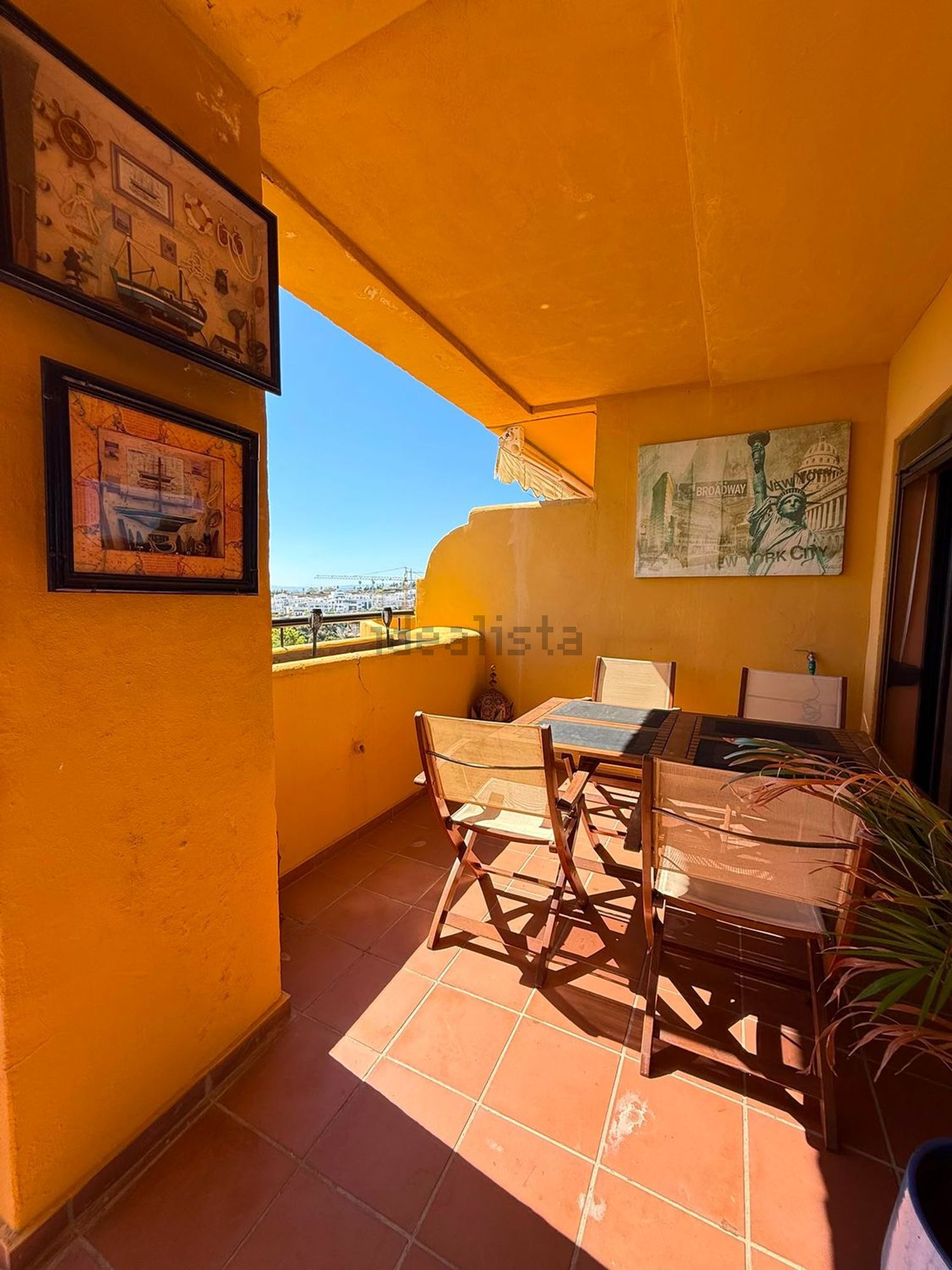 Pis de 250 m² a Estepona