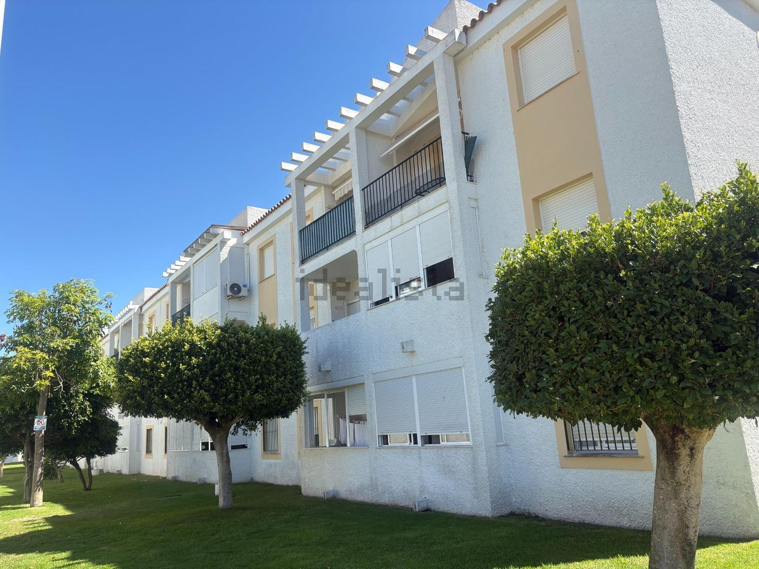 Piso de 65 m² en Rota