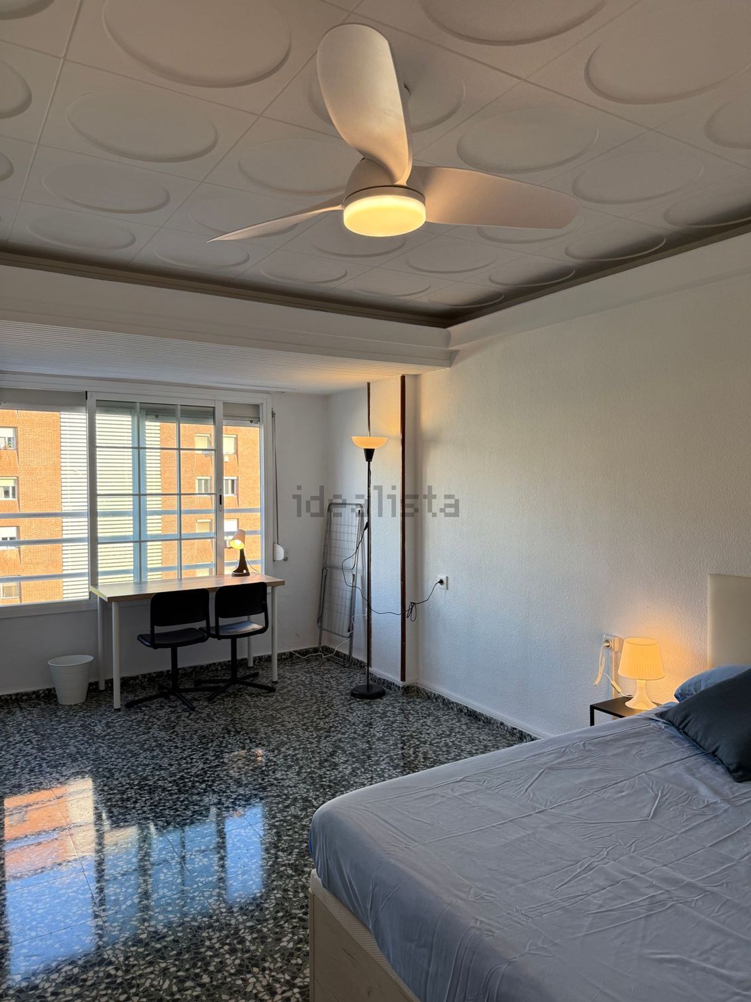 Chambre à louer, Valence